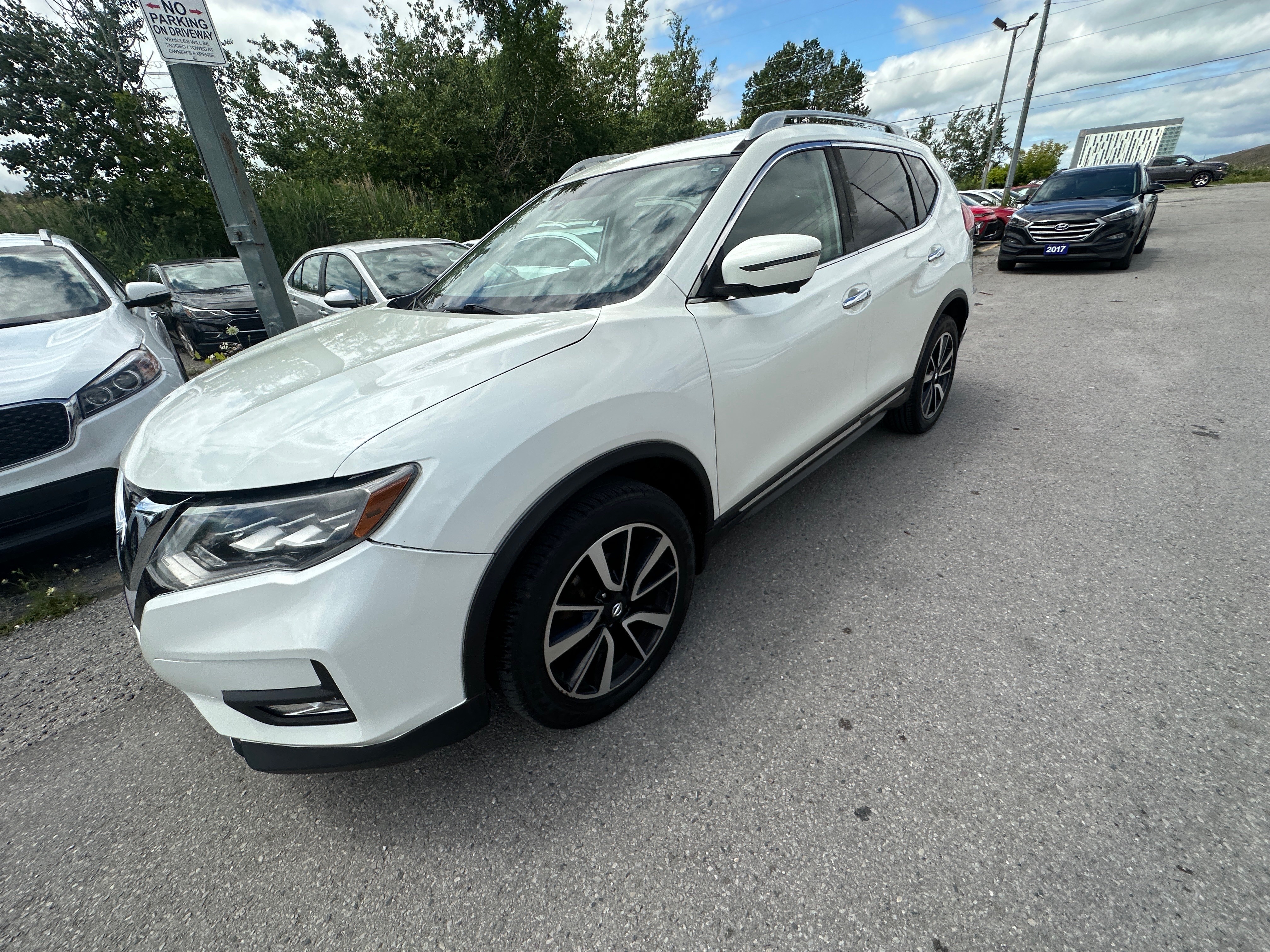 /hakimautosale/2017-Nissan-Rogue-7653657948417618.jpg
