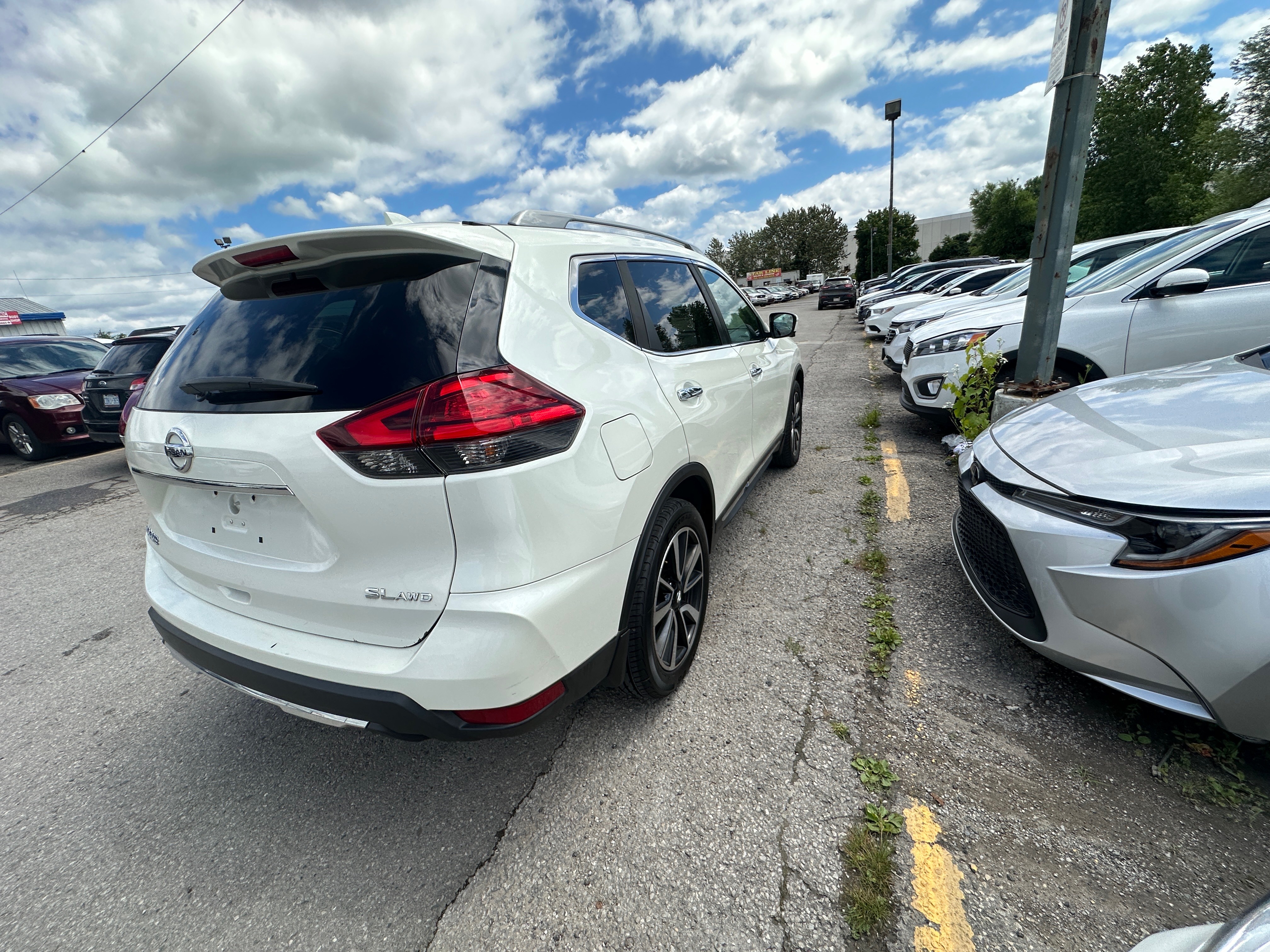 /hakimautosale/2017-Nissan-Rogue-9335812880364578.jpg