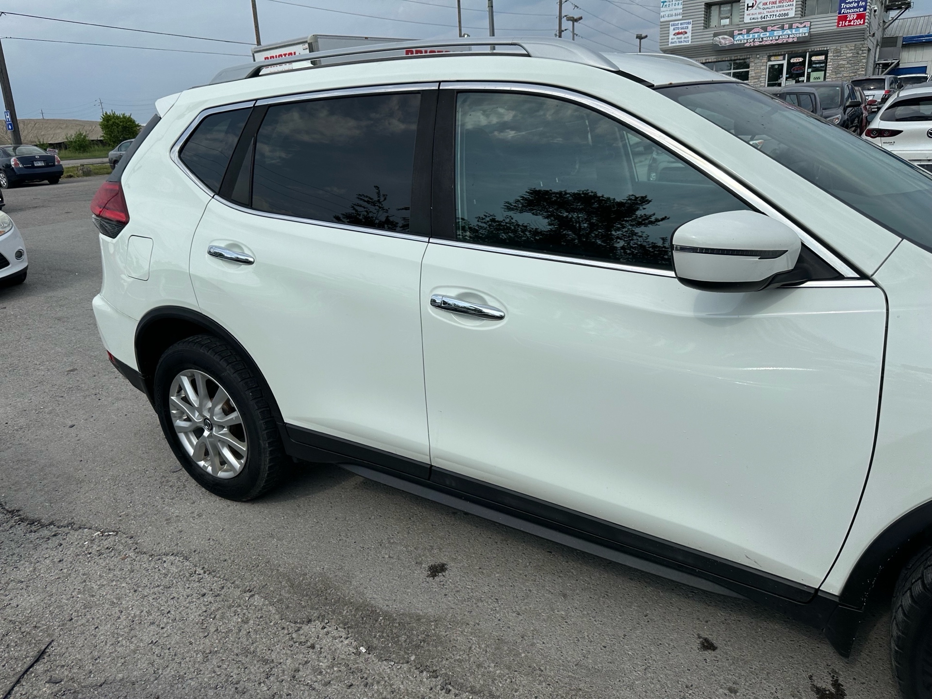 /hakimautosale/2017-Nissan-Rogue-940796571881459.jpg