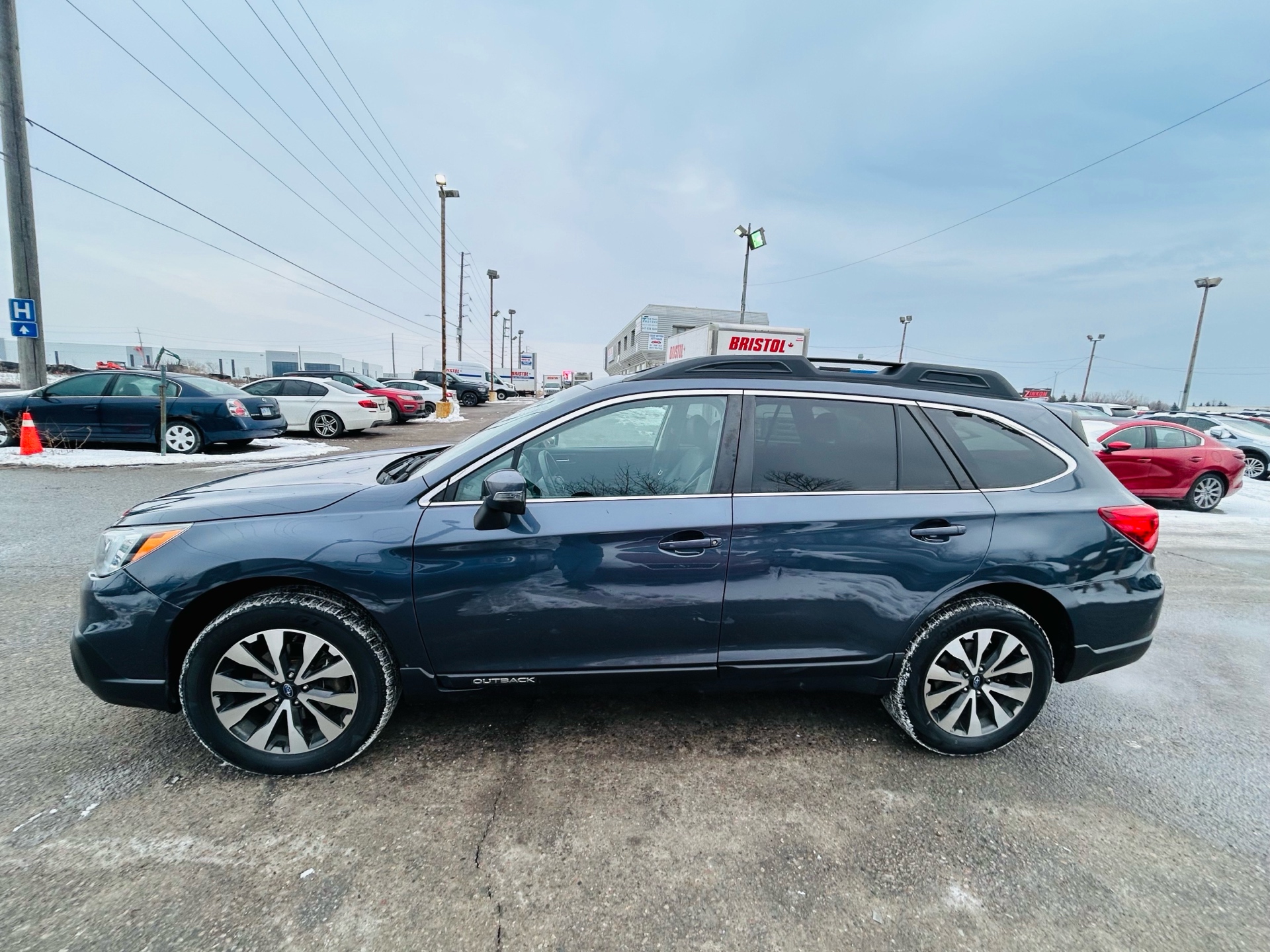 /hakimautosale/2017-Subaru-Outback-23674571743849926.jpg