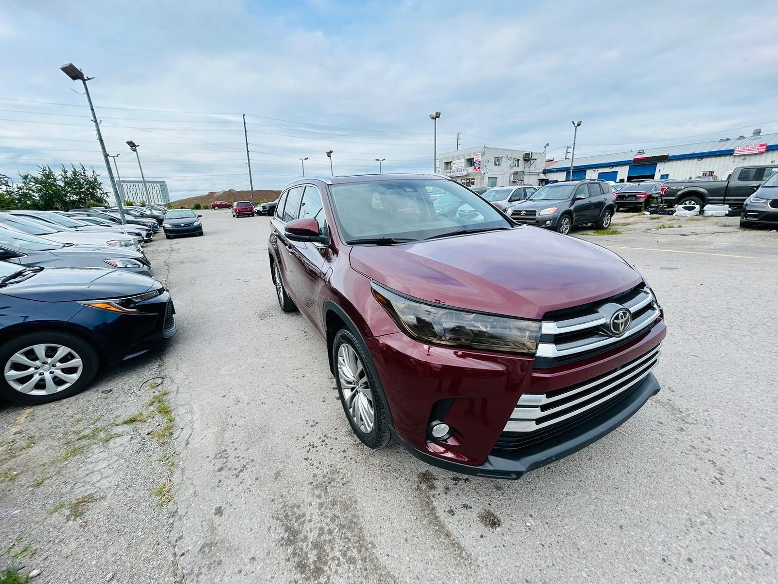 /hakimautosale/2017-Toyota-Highlander-10676289415128104.jpg