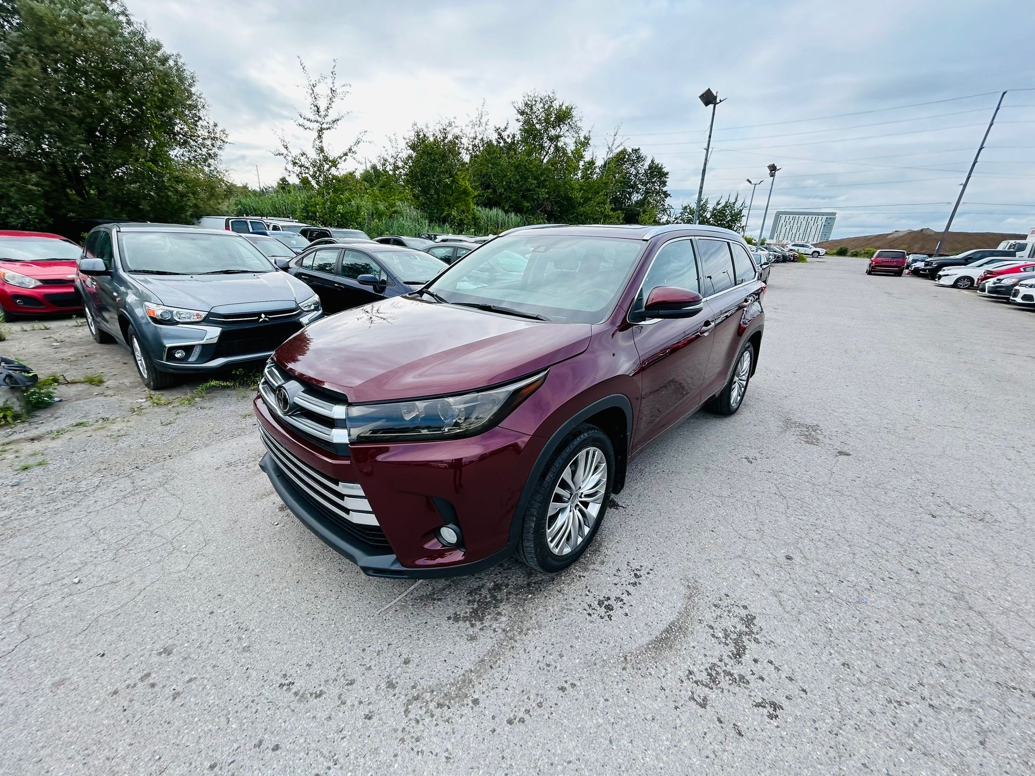 /hakimautosale/2017-Toyota-Highlander-25104162705863153.jpg