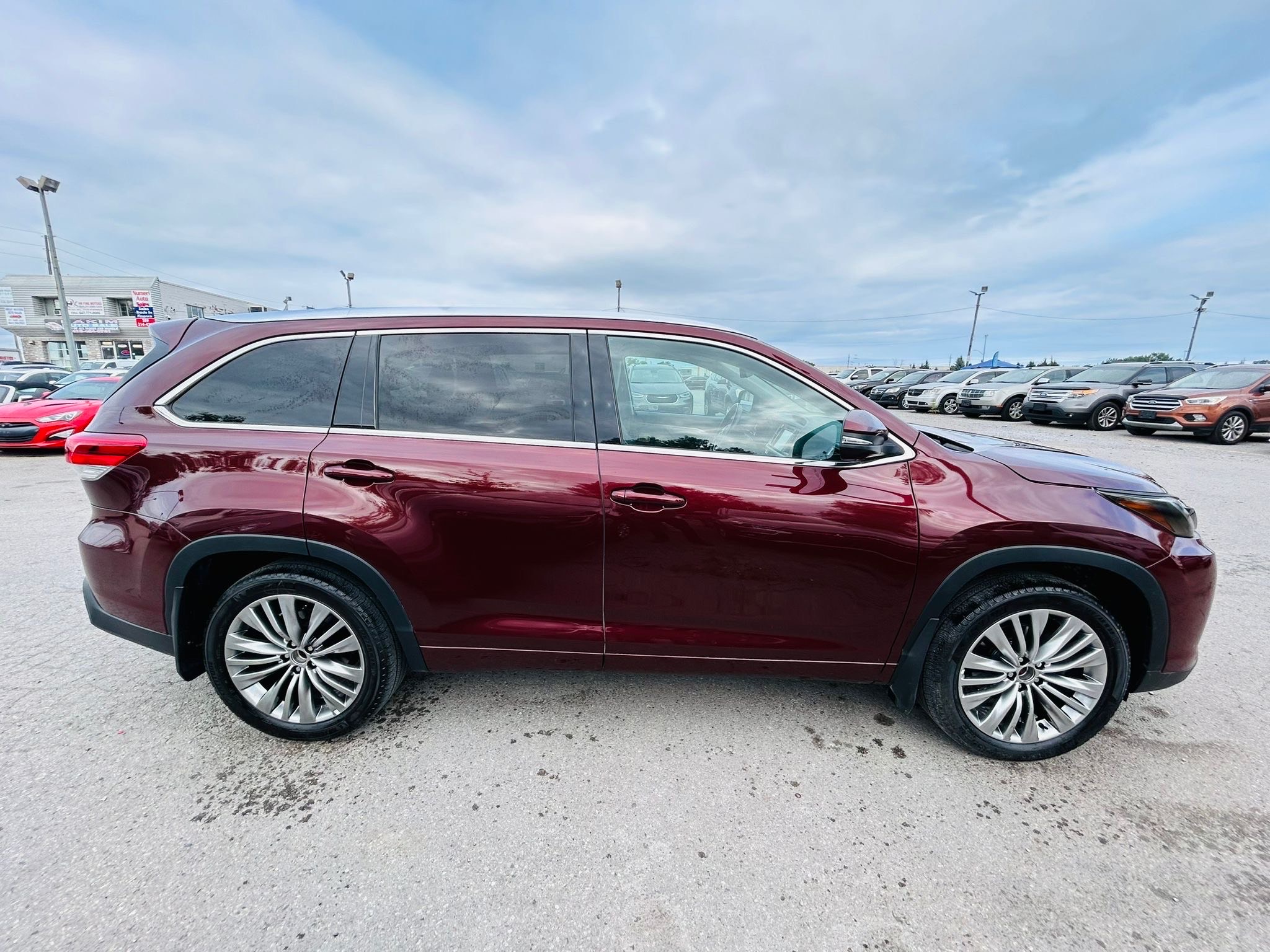 /hakimautosale/2017-Toyota-Highlander-6021931594913508.jpg