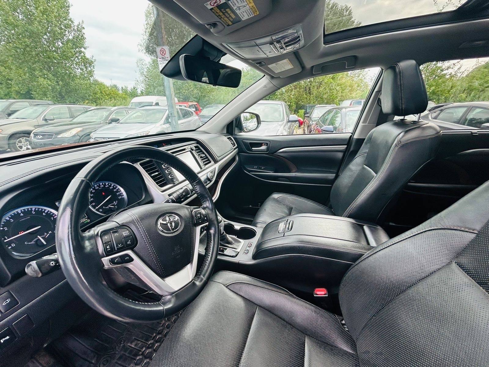 /hakimautosale/2017-Toyota-Highlander-6397334380157773.jpg