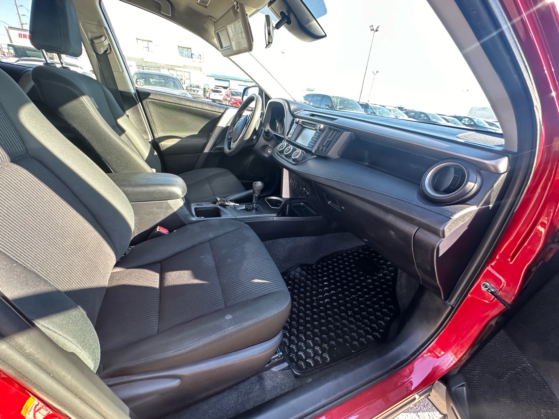/hakimautosale/2017-Toyota-RAV4-9624821090763198.jpg