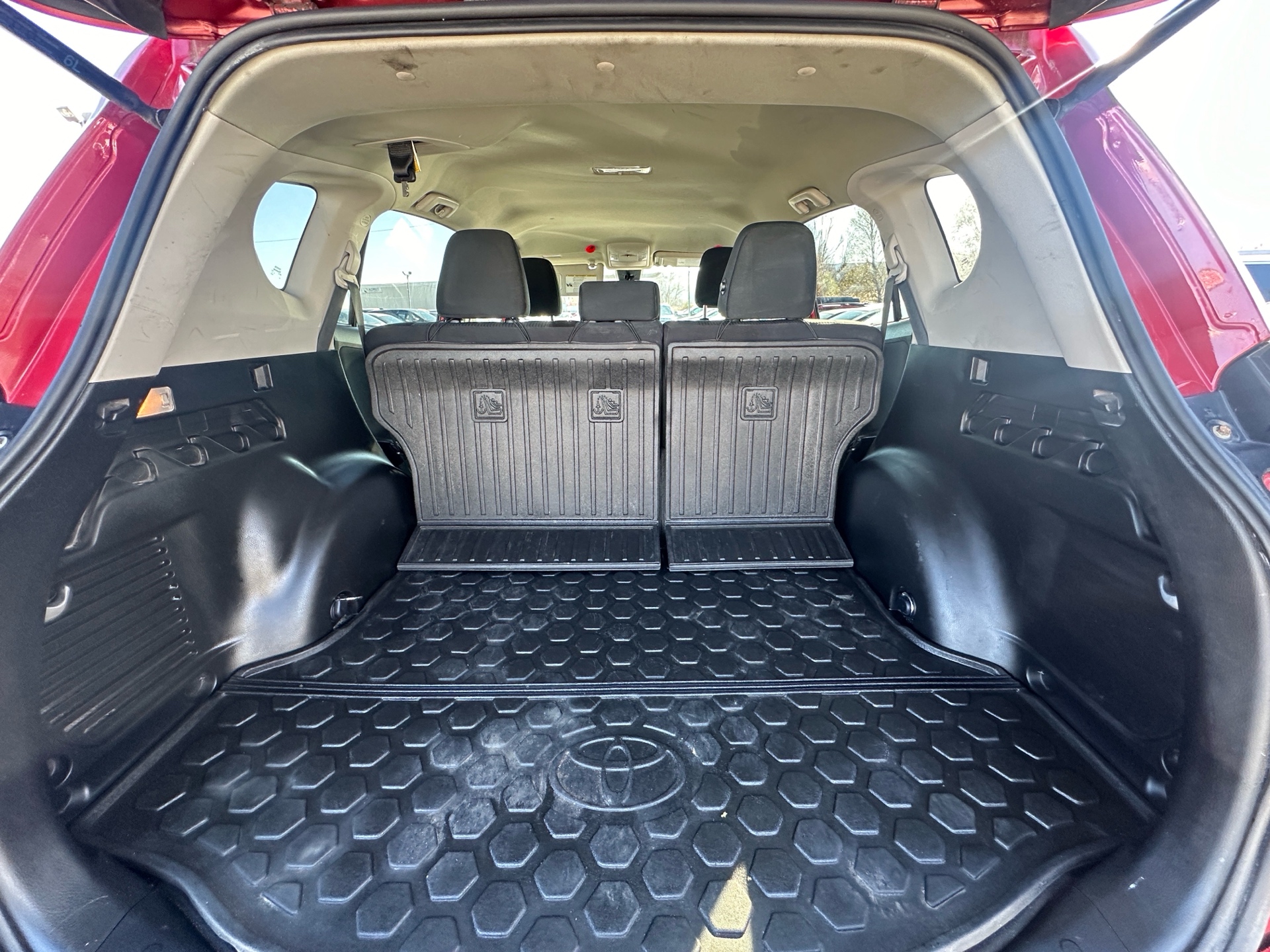 /hakimautosale/2017-Toyota-RAV4-9808425731455572.jpg