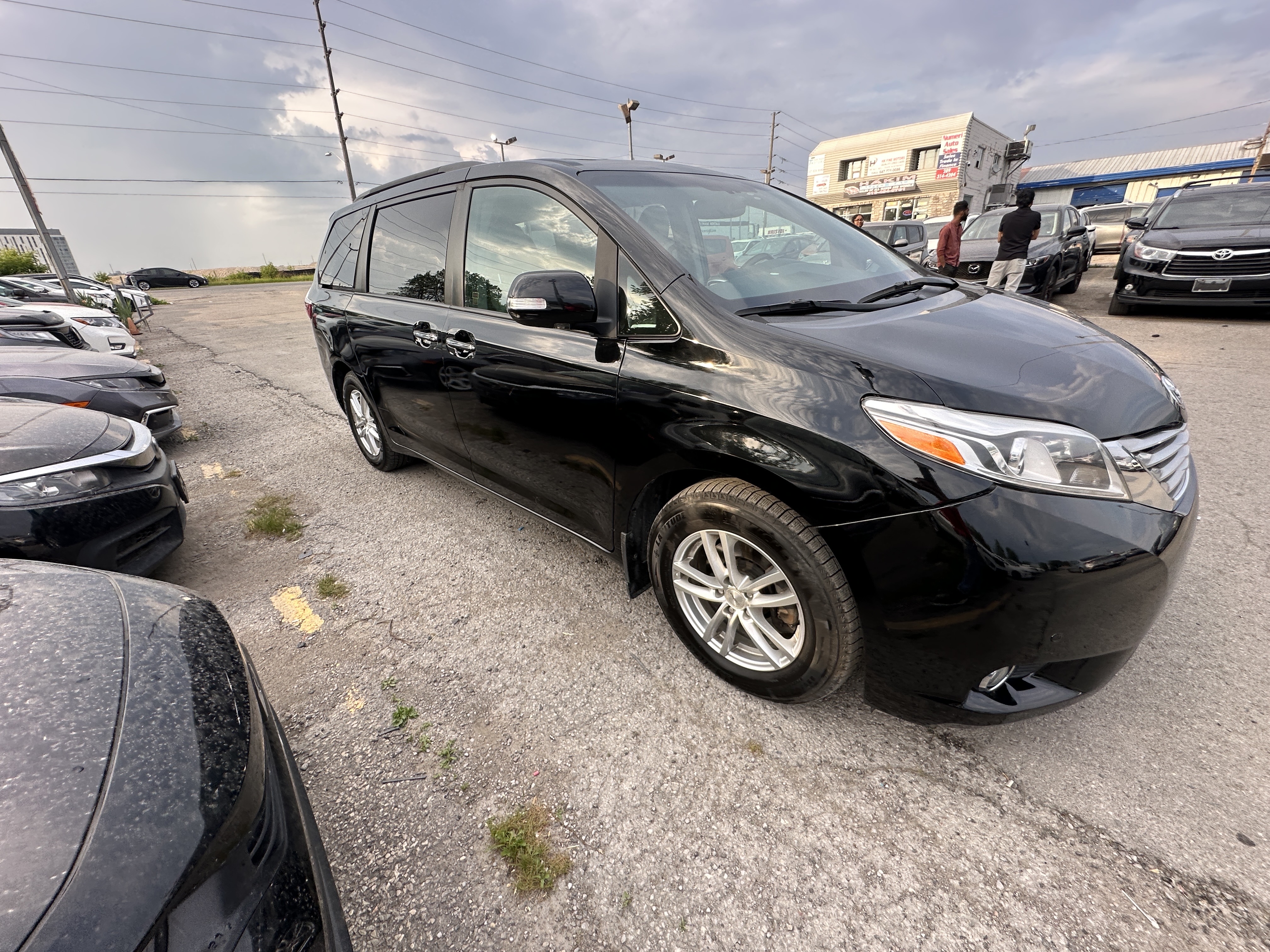 /hakimautosale/2017-Toyota-Sienna-28594812050828433.jpg