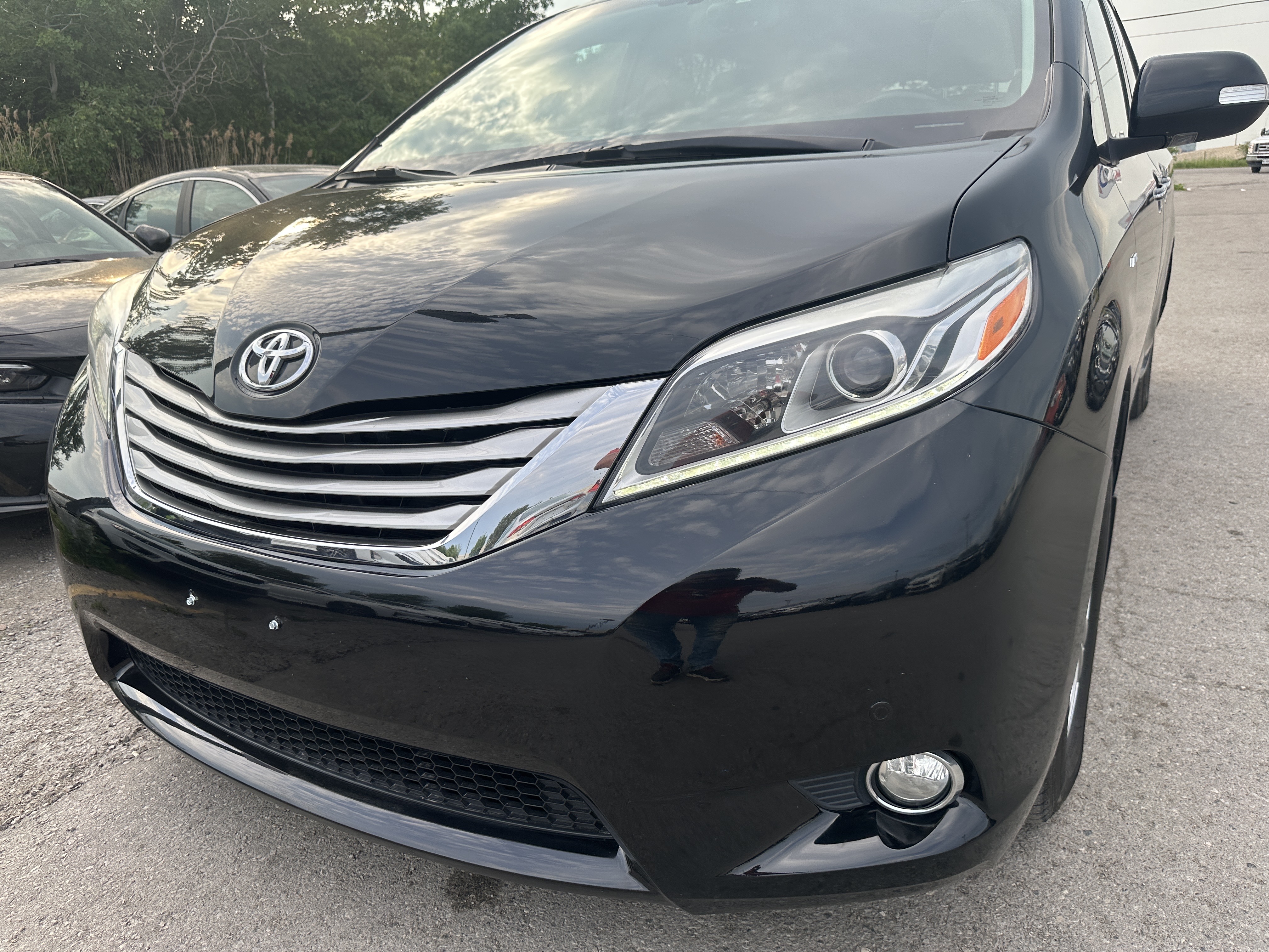/hakimautosale/2017-Toyota-Sienna-6229179739383313.jpg