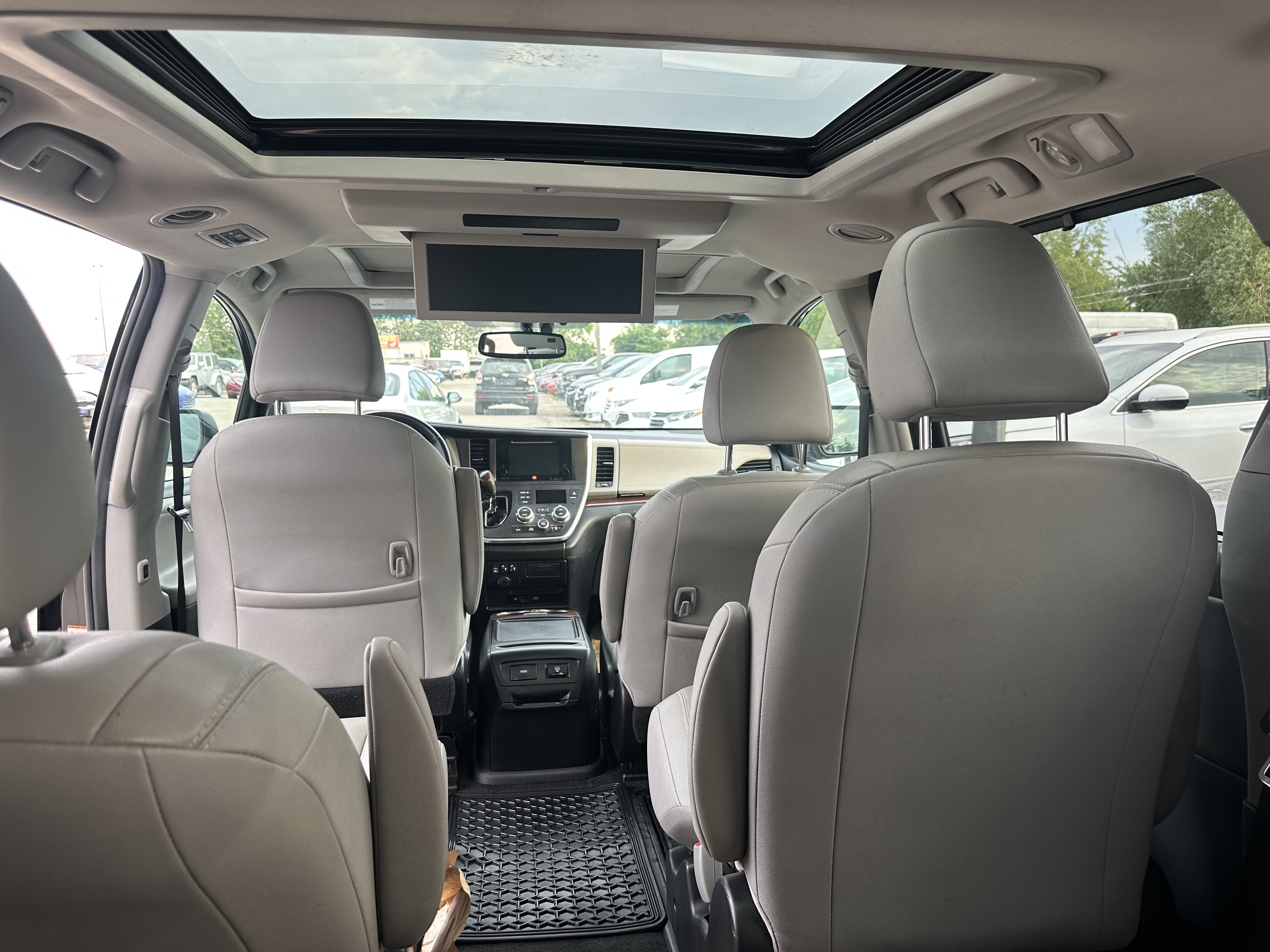 /hakimautosale/2017-Toyota-Sienna-65103279339771.jpg