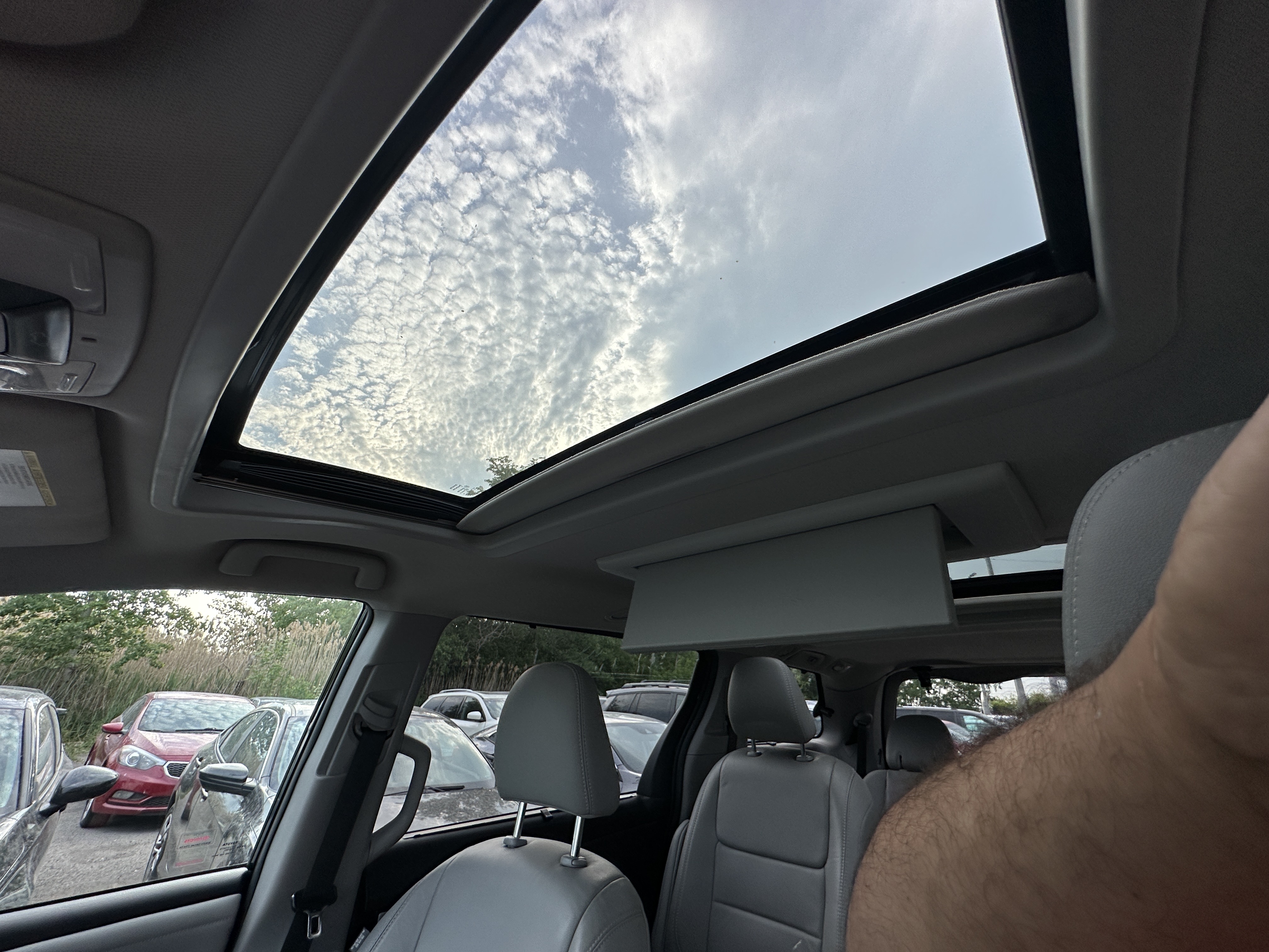 /hakimautosale/2017-Toyota-Sienna-8708610378877626.jpg