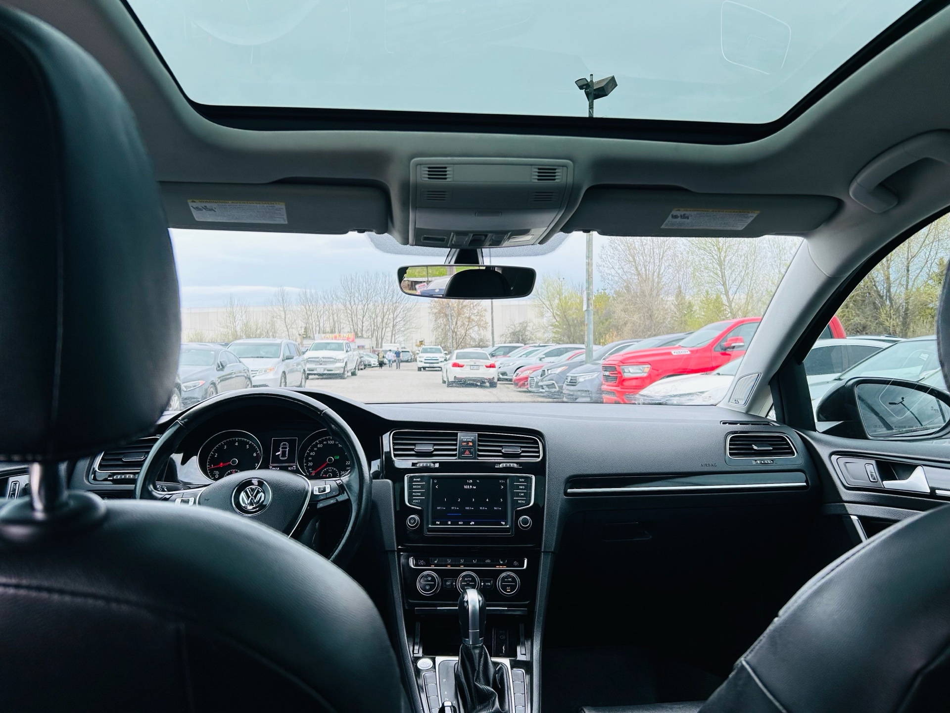 /hakimautosale/2017-Volkswagen-Golf-0035172272843482233.jpg