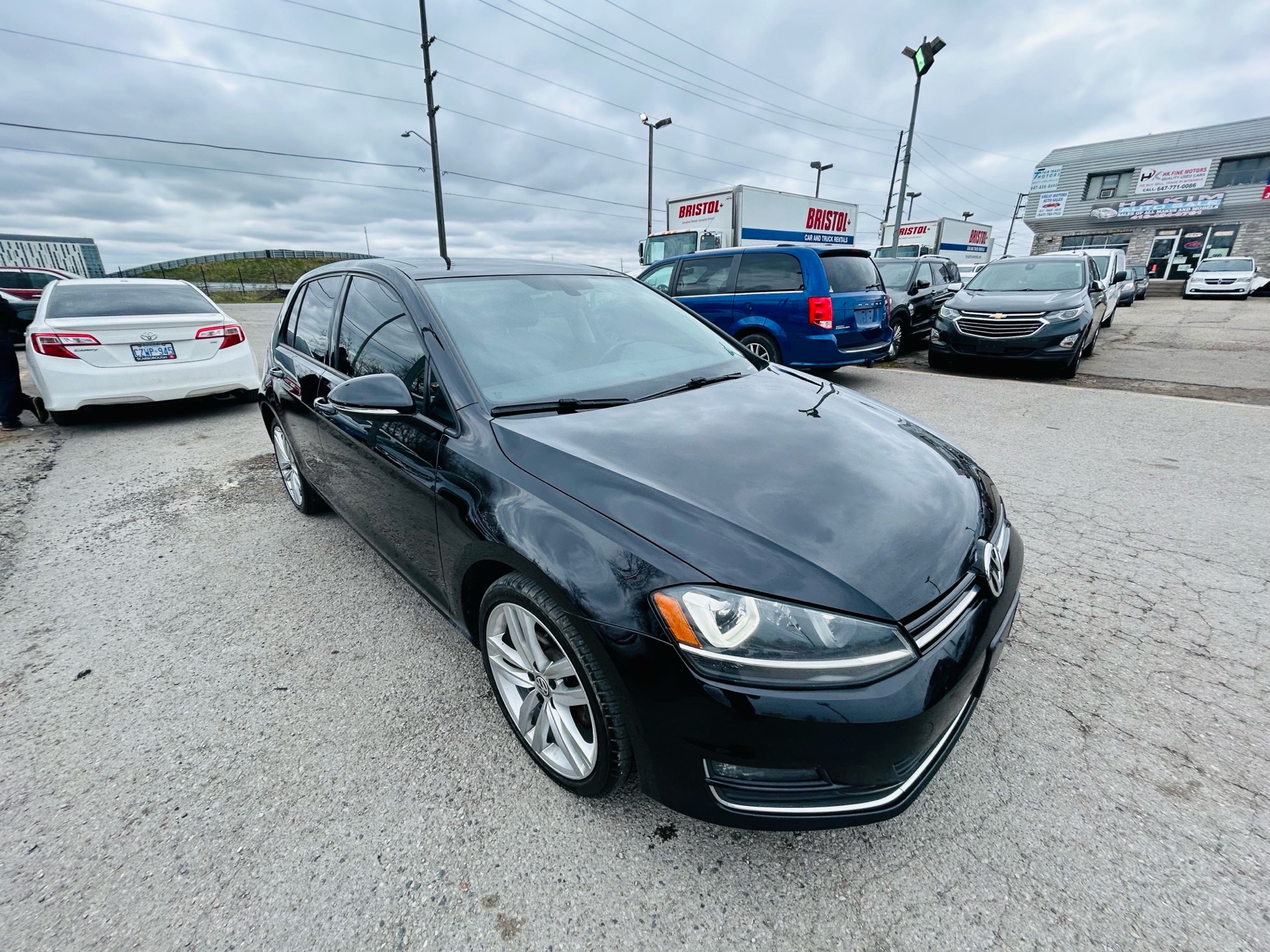/hakimautosale/2017-Volkswagen-Golf-27610653468997715.jpg