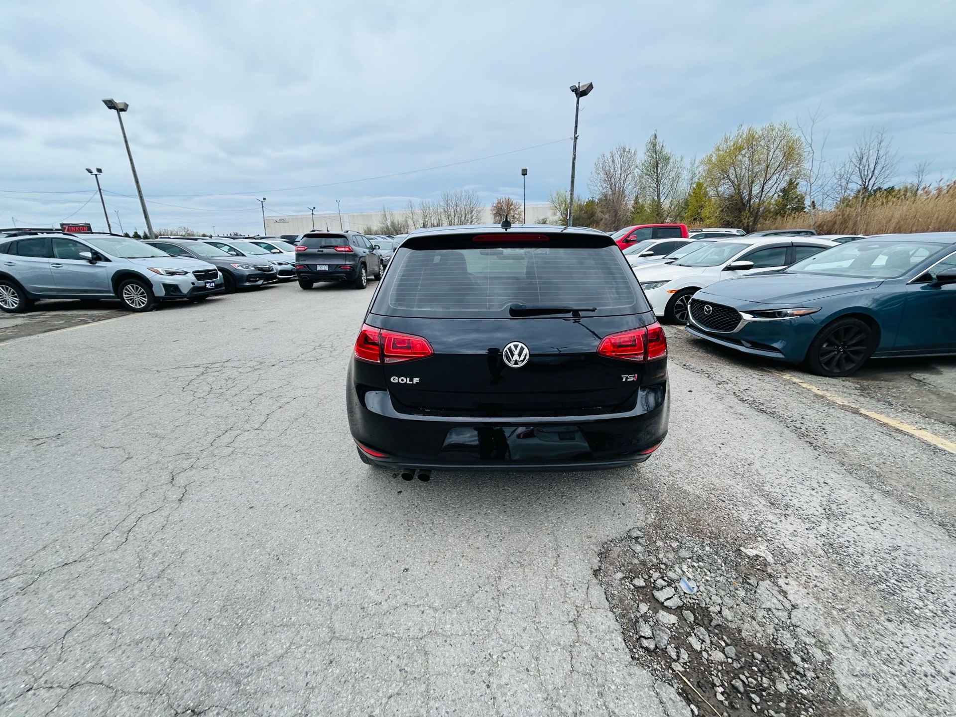 /hakimautosale/2017-Volkswagen-Golf-35078557515076425.jpg