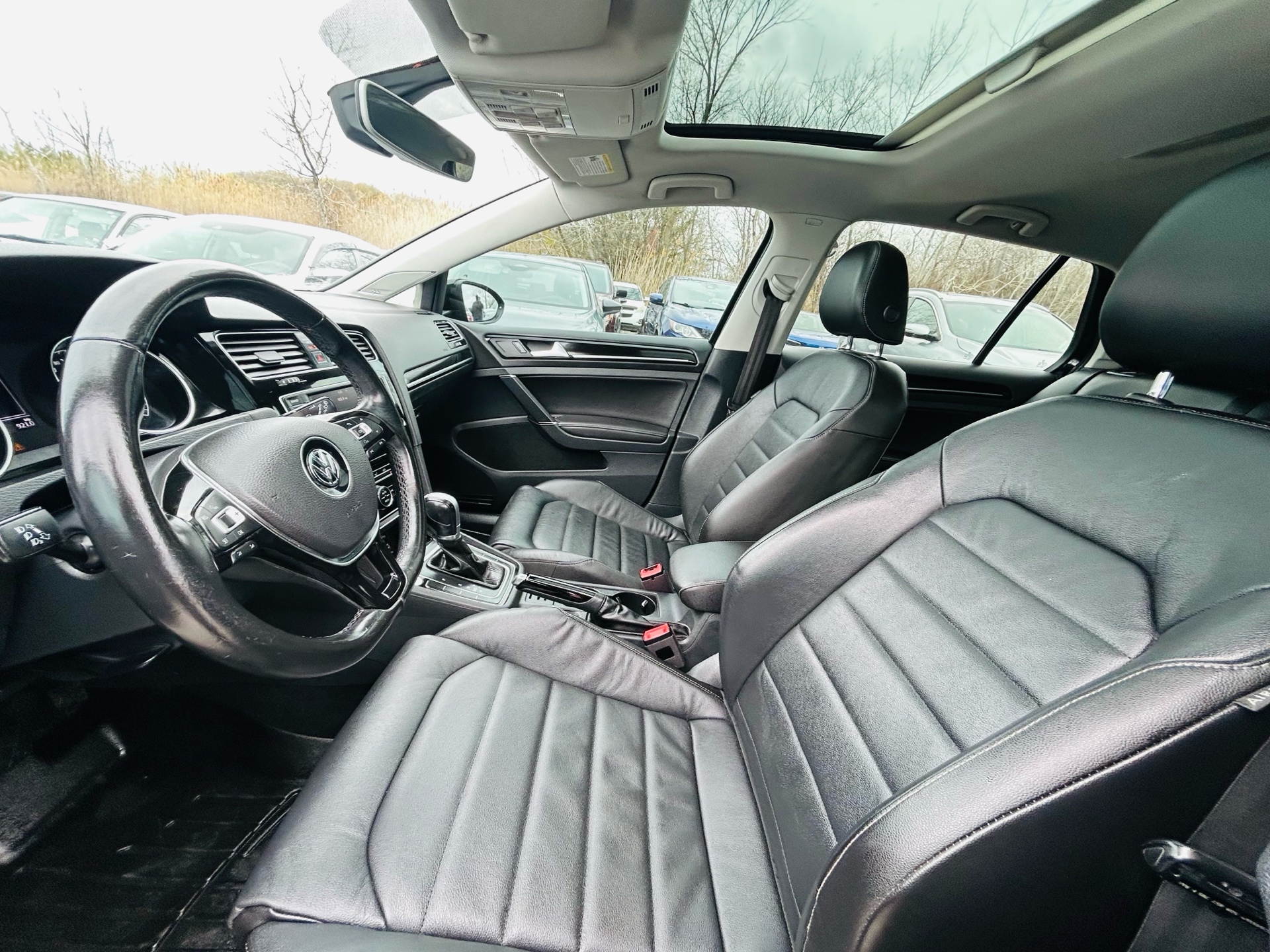 /hakimautosale/2017-Volkswagen-Golf-5000934003289439.jpg