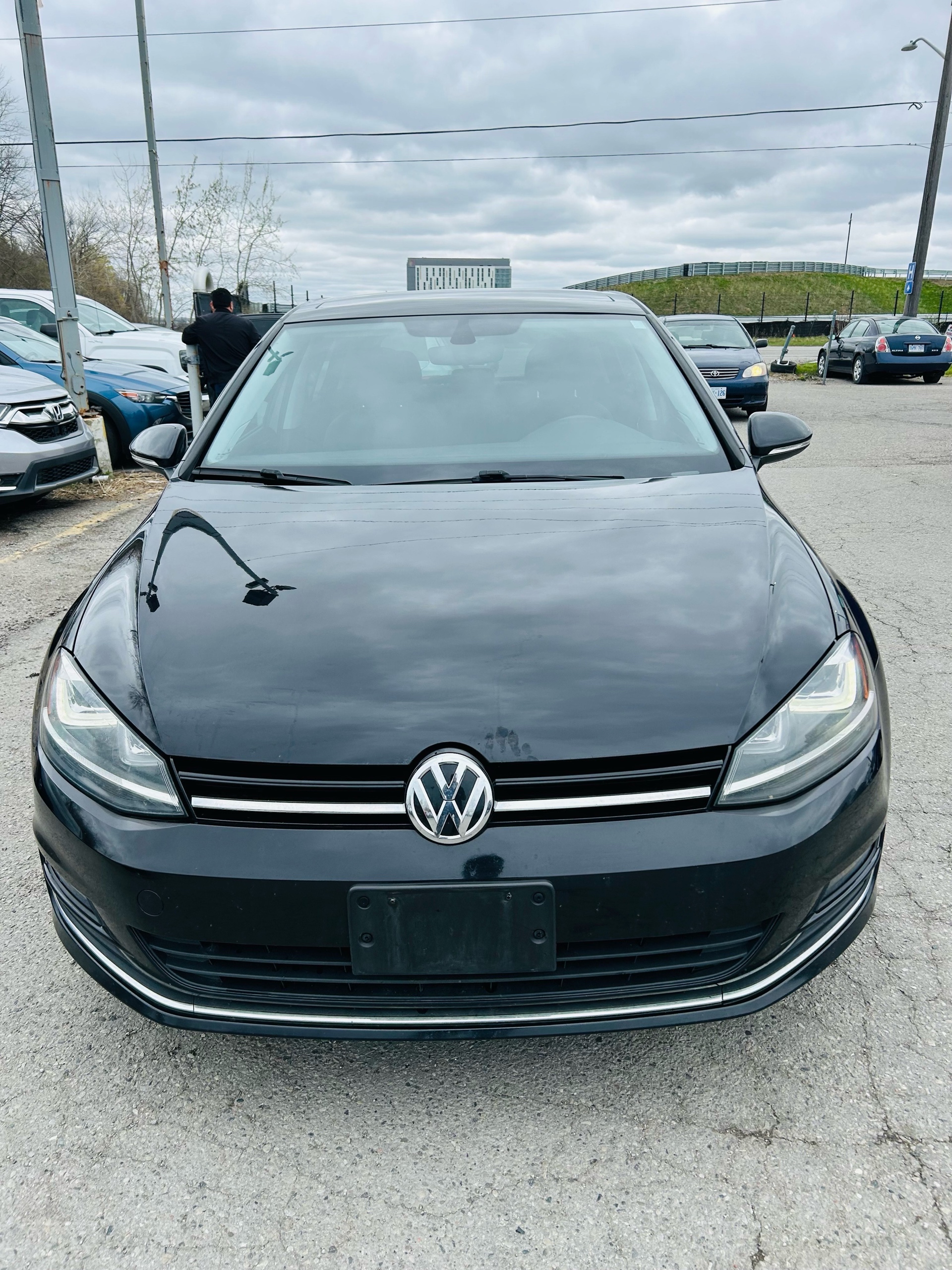 /hakimautosale/2017-Volkswagen-Golf-8303002485248303.jpg