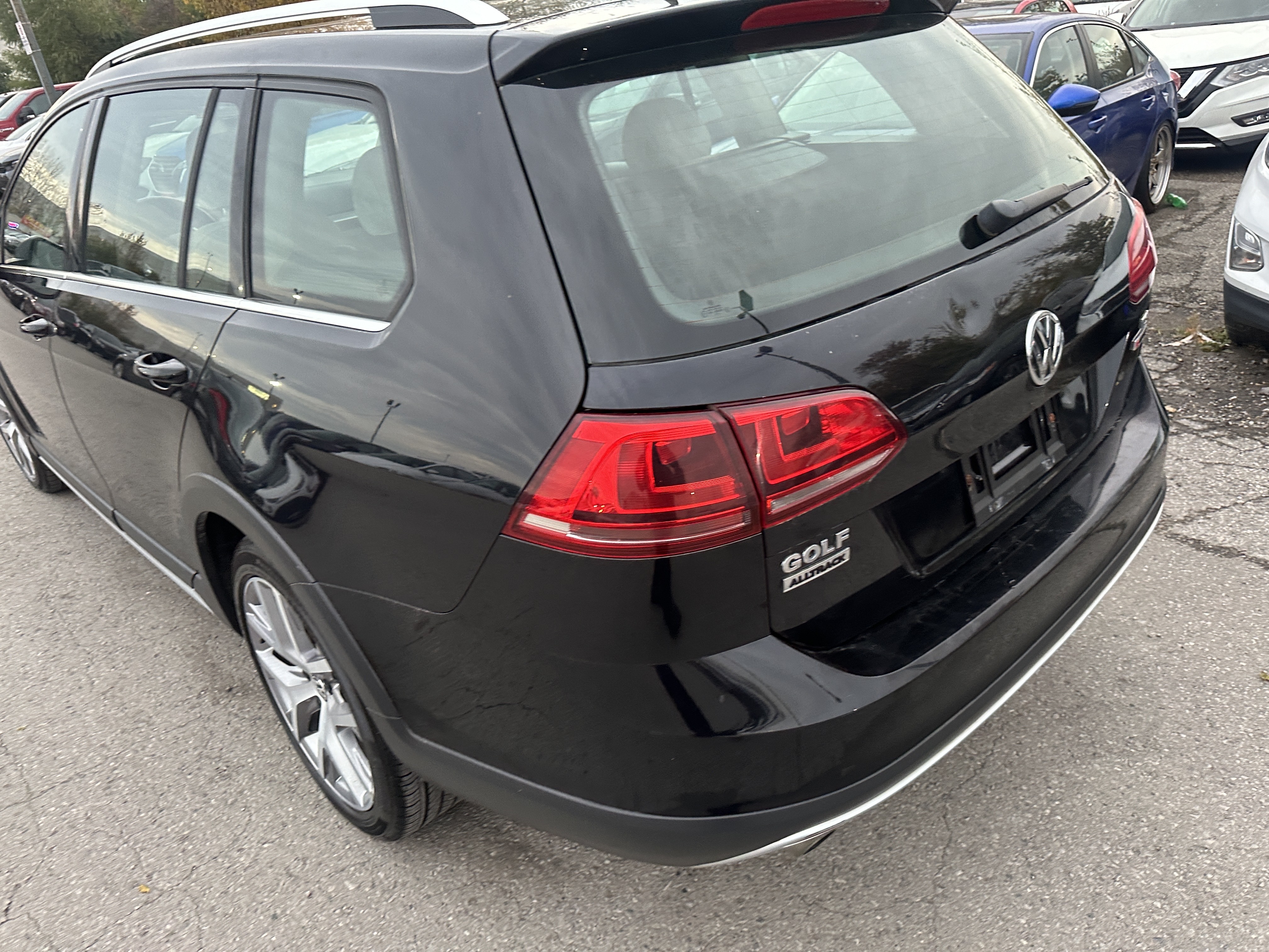 /hakimautosale/2017-Volkswagen-GolfAlltrack-3783959888785231.jpg
