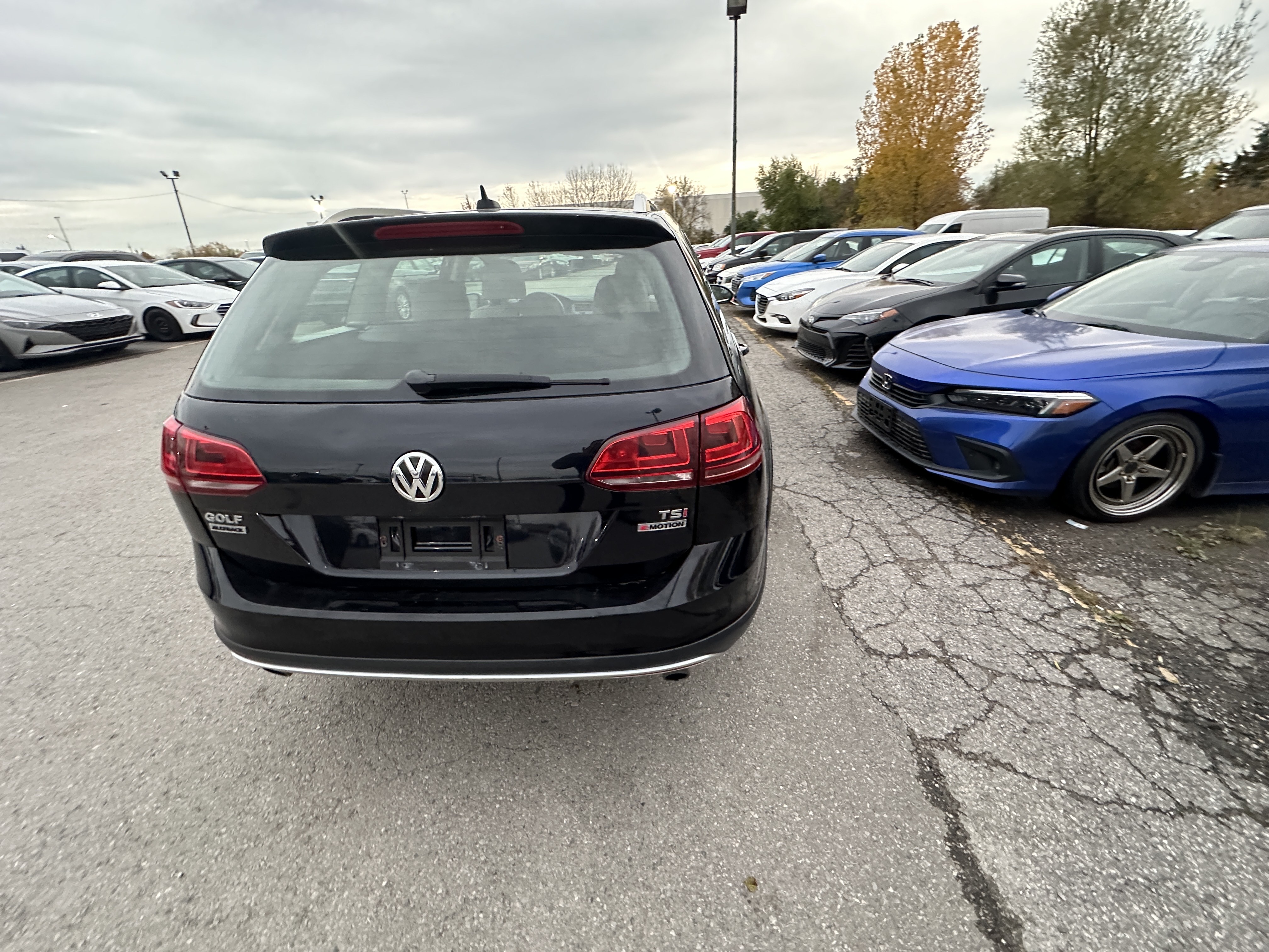 /hakimautosale/2017-Volkswagen-GolfAlltrack-6321186449267915.jpg