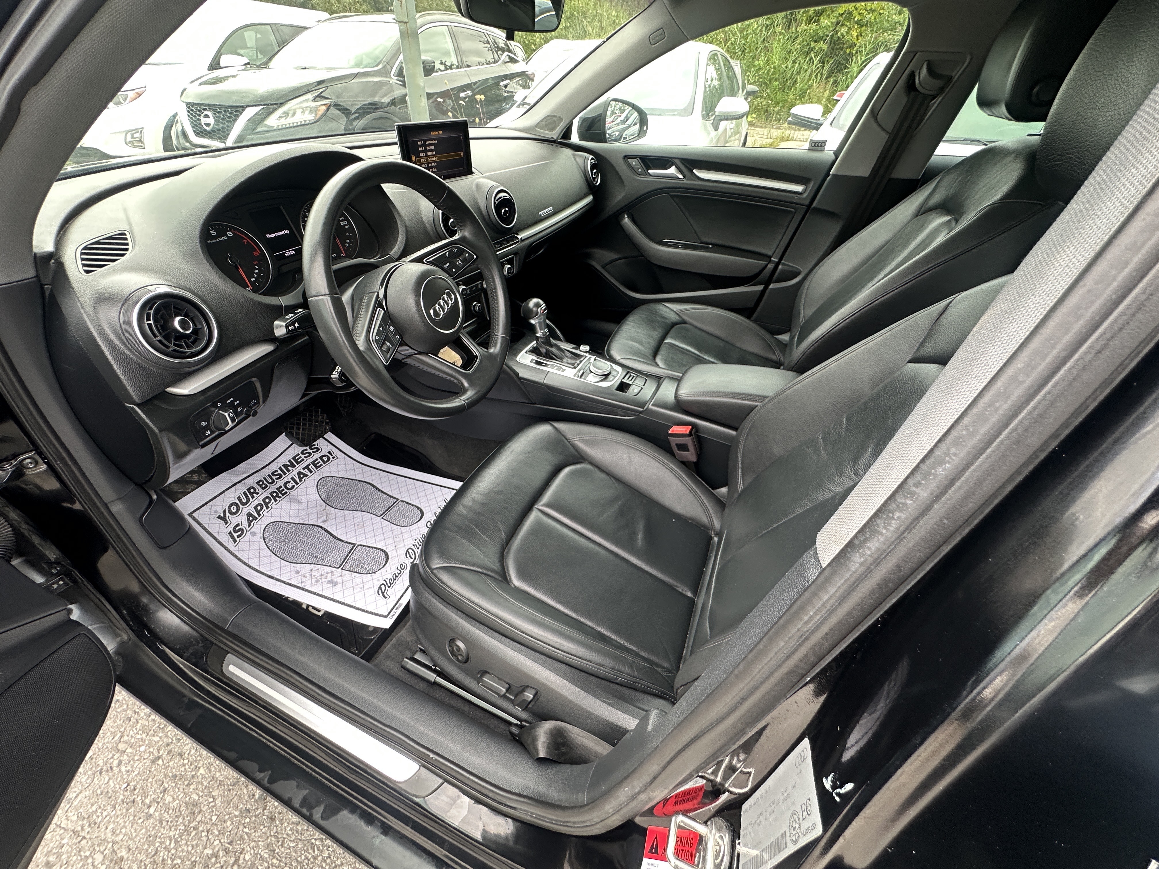 /hakimautosale/2018-Audi-A3Sedan-2066991747153688.jpg
