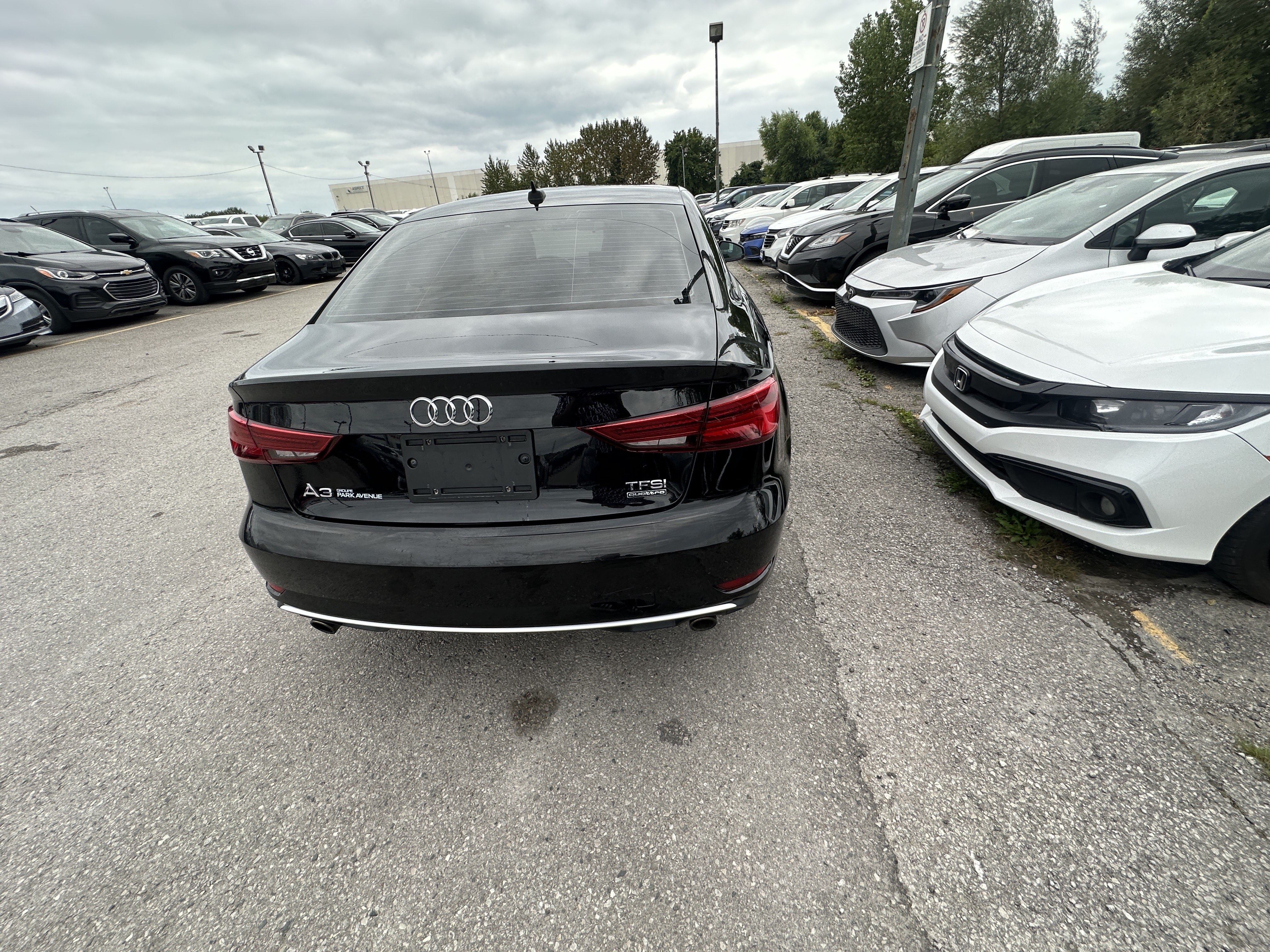 /hakimautosale/2018-Audi-A3Sedan-23247151005479672.jpg