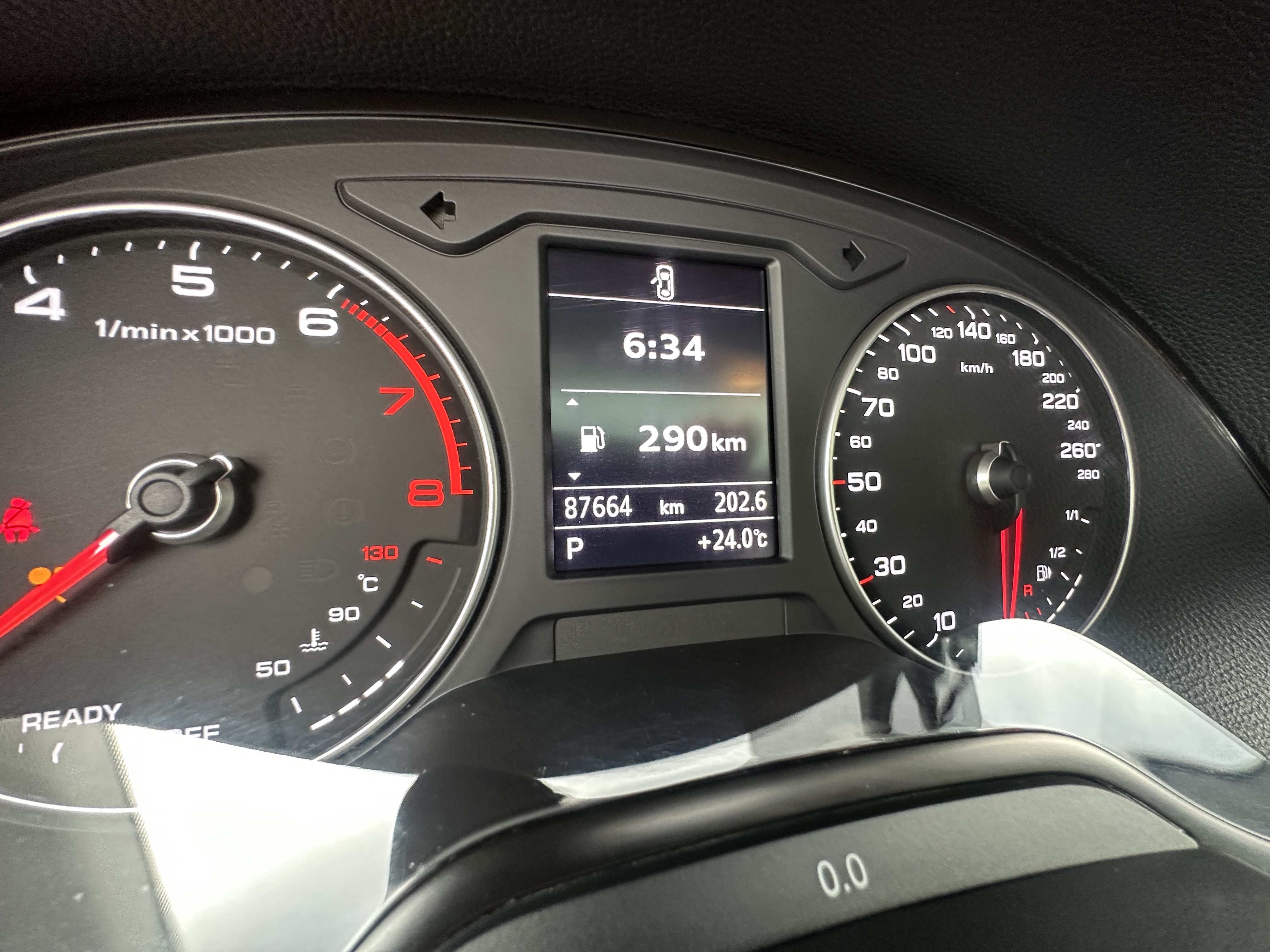 /hakimautosale/2018-Audi-A3Sedan-24500722230120742.jpg