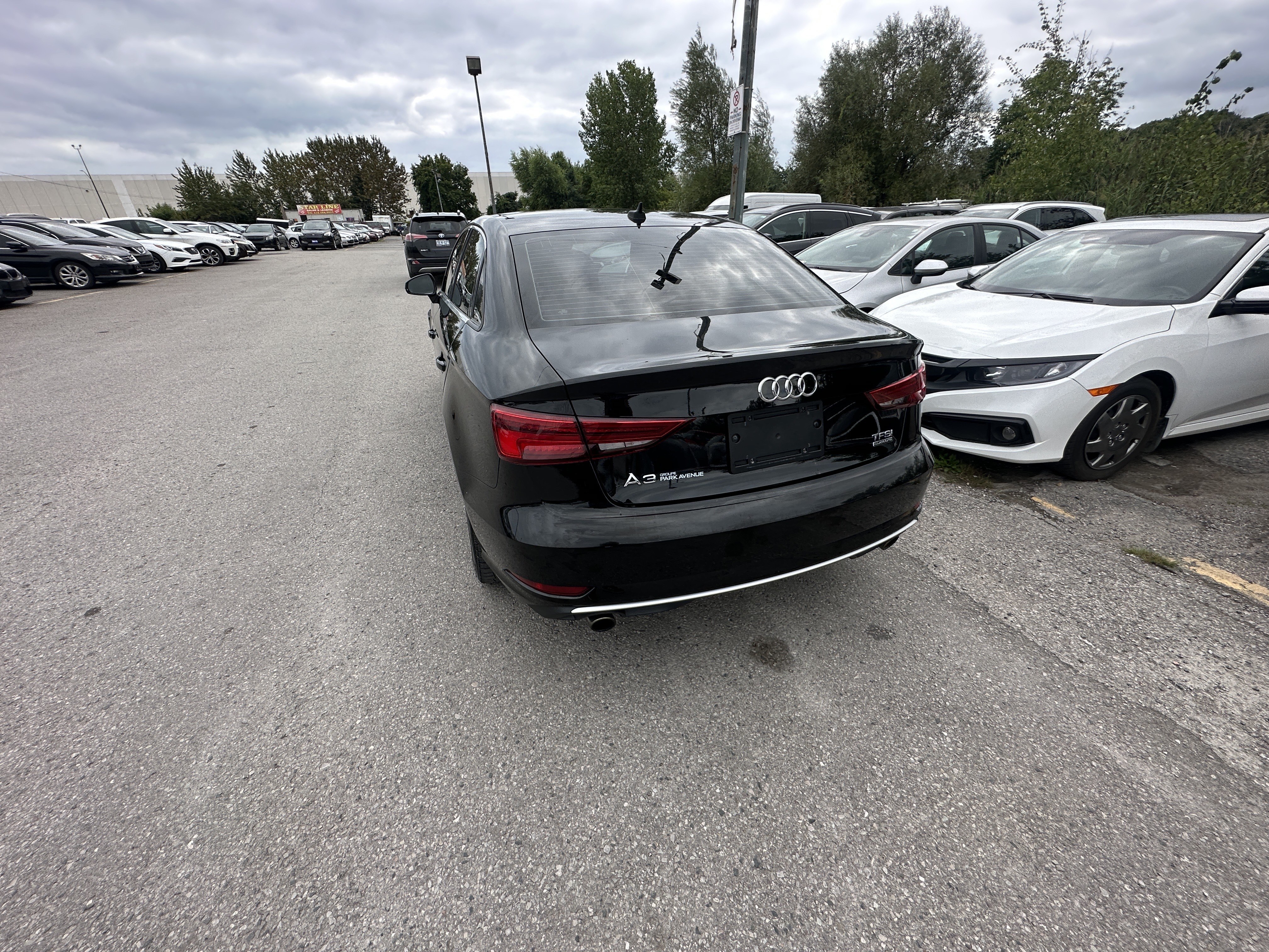 /hakimautosale/2018-Audi-A3Sedan-648081228809049.jpg