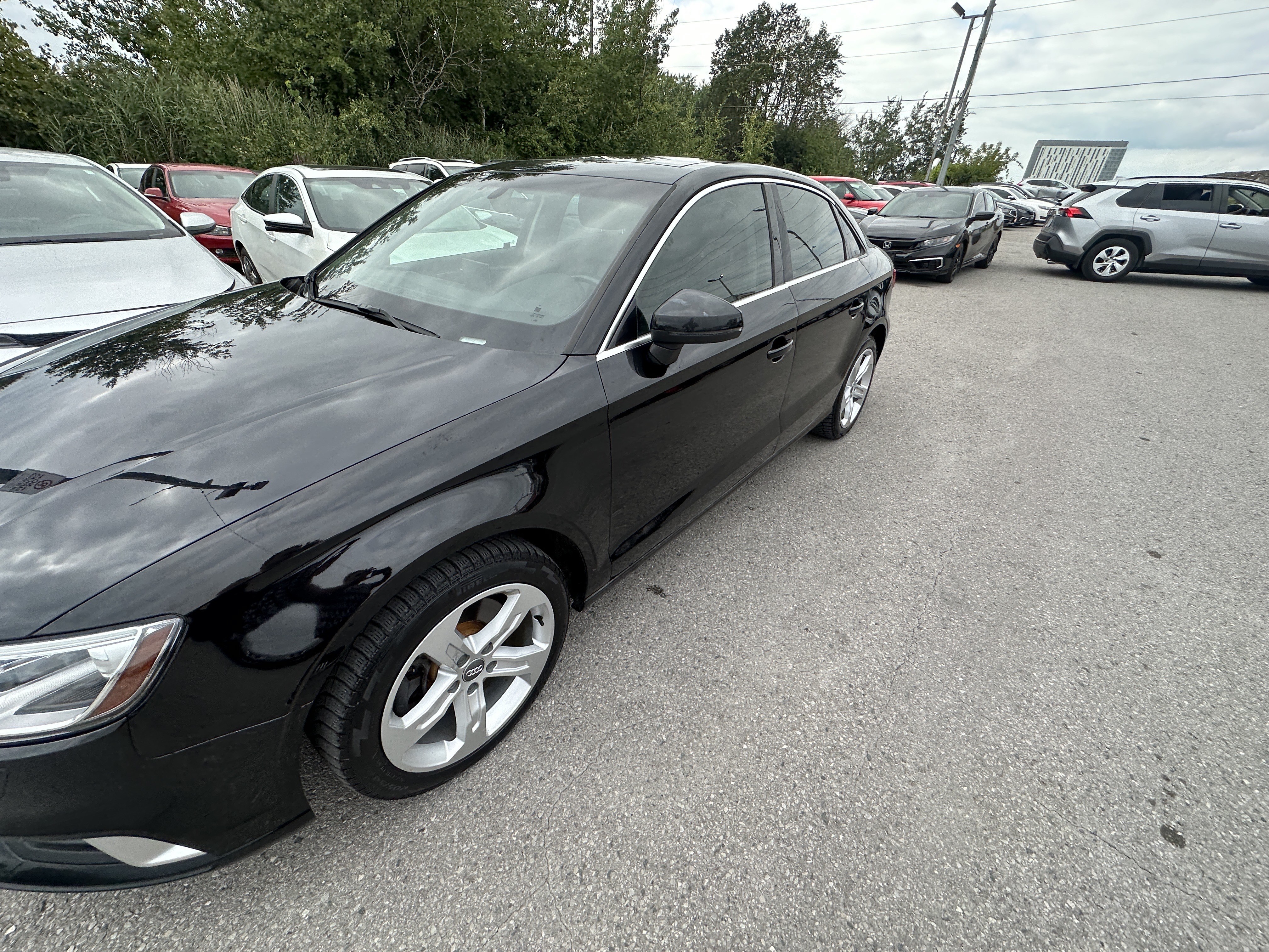 /hakimautosale/2018-Audi-A3Sedan-9049054550183435.jpg