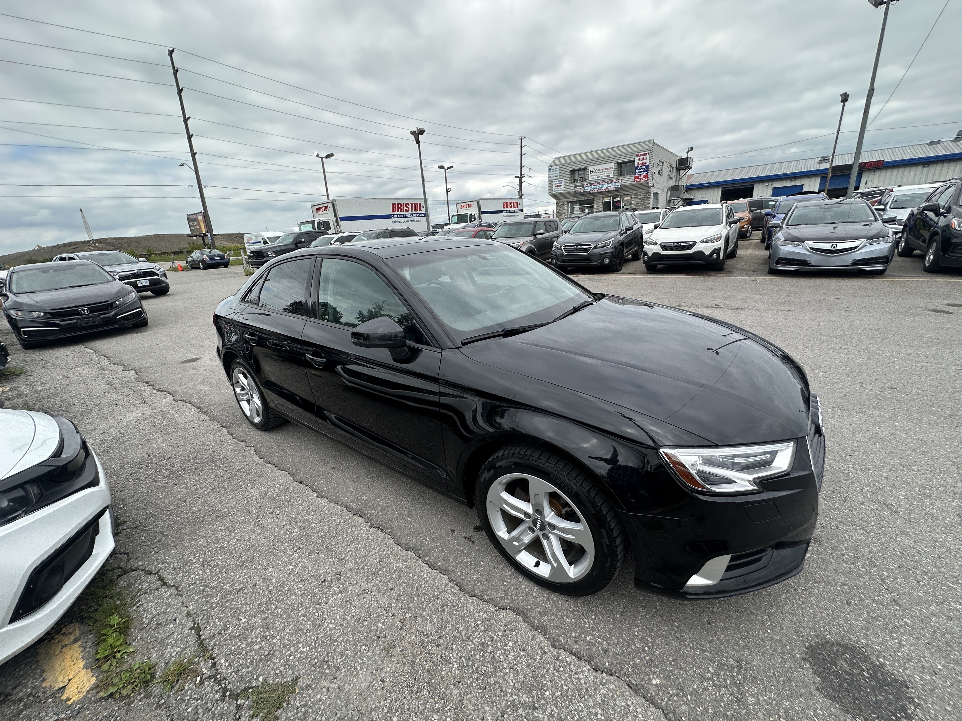 /hakimautosale/2018-Audi-A3Sedan-9653472260562792.jpg