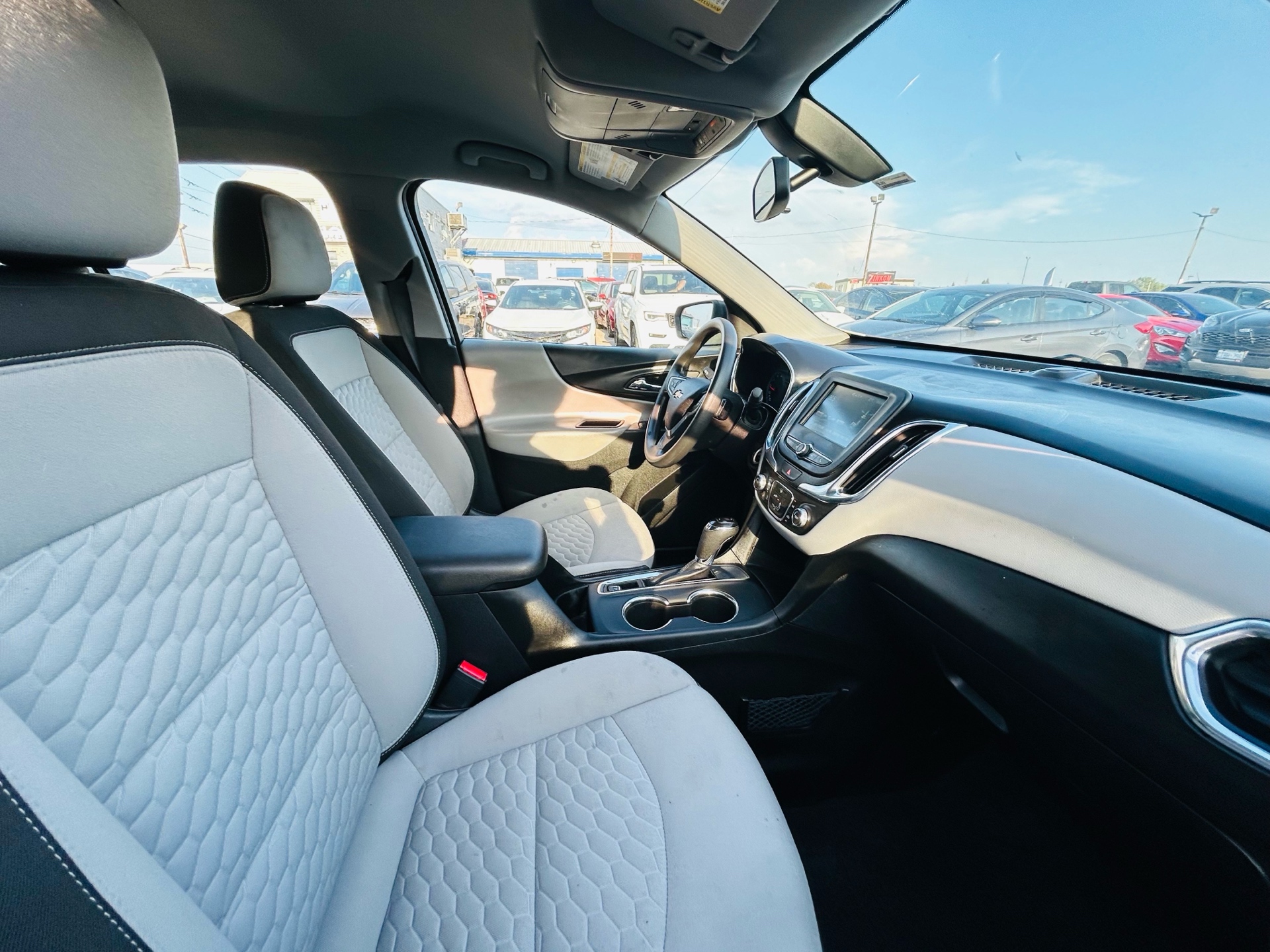/hakimautosale/2018-Chevrolet-Equinox-11123116408145406.jpg