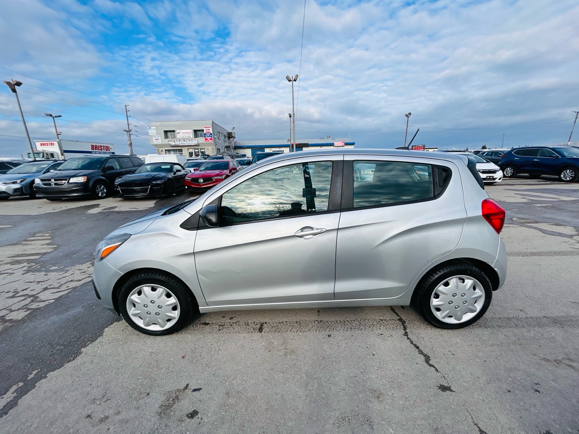 /hakimautosale/2018-Chevrolet-Spark-7904653171928193.jpg