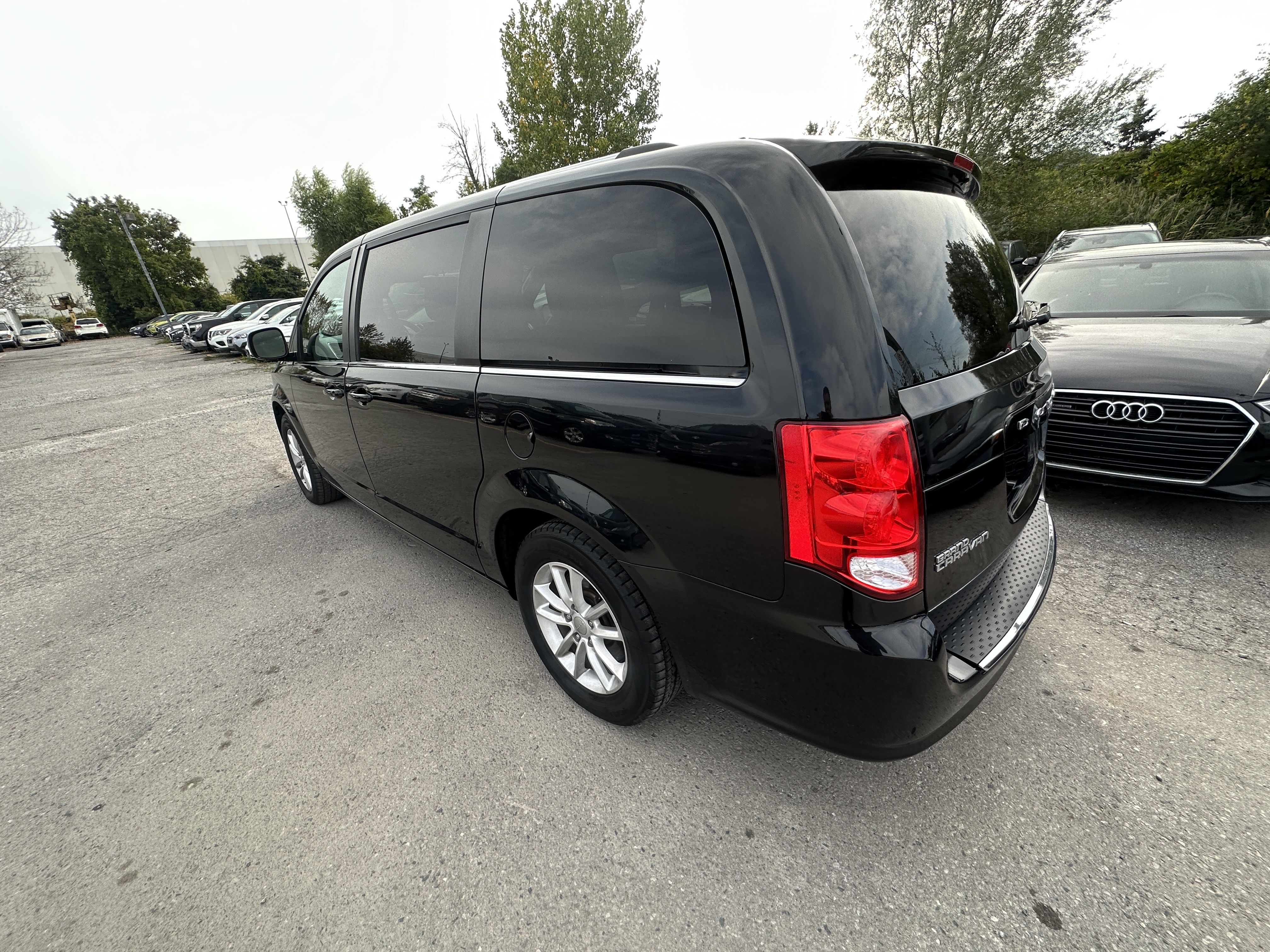 /hakimautosale/2018-Dodge-GrandCaravan-09590136632682067.jpg