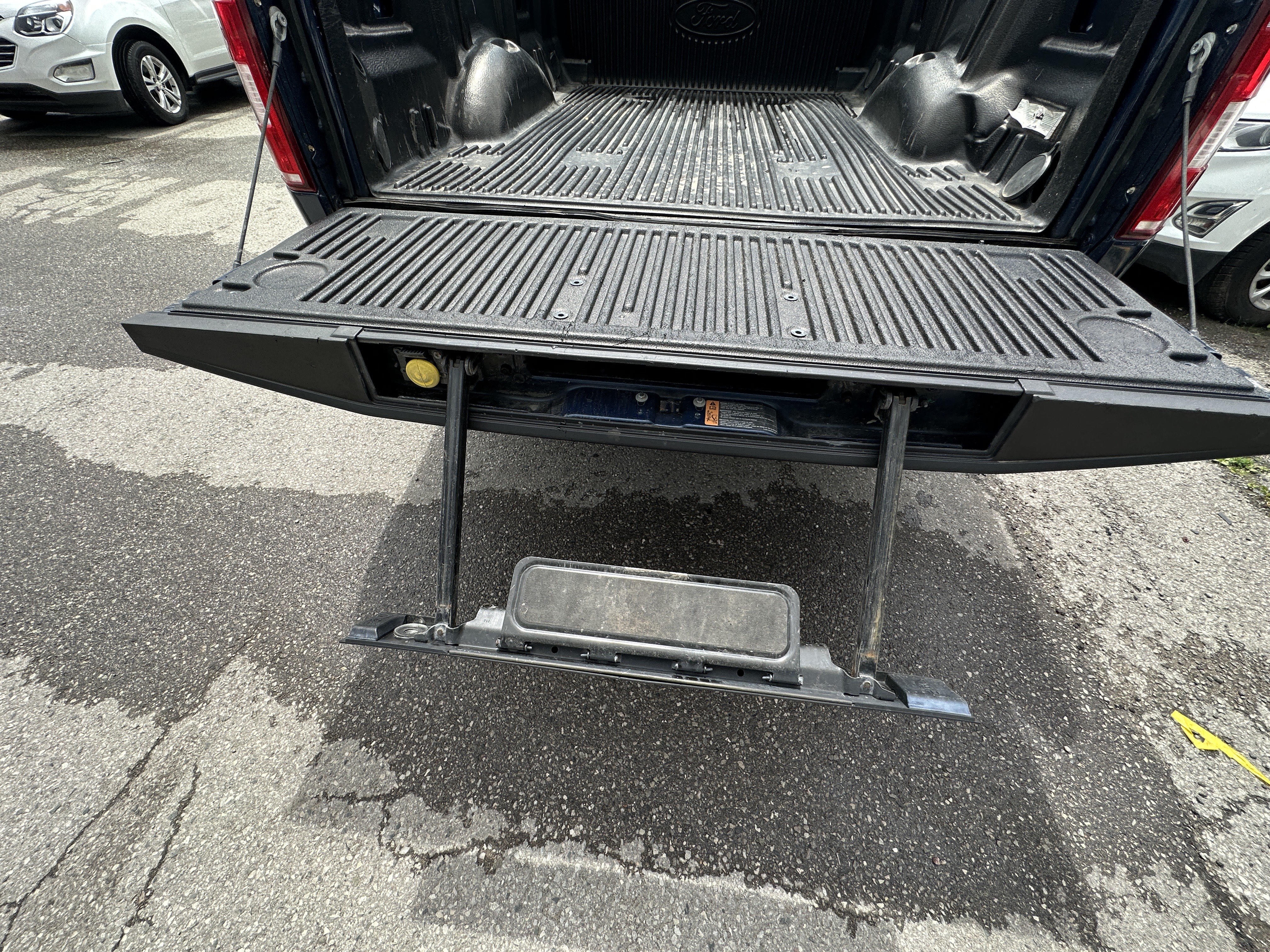 /hakimautosale/2018-Ford-F-150-32785646831673887.jpg