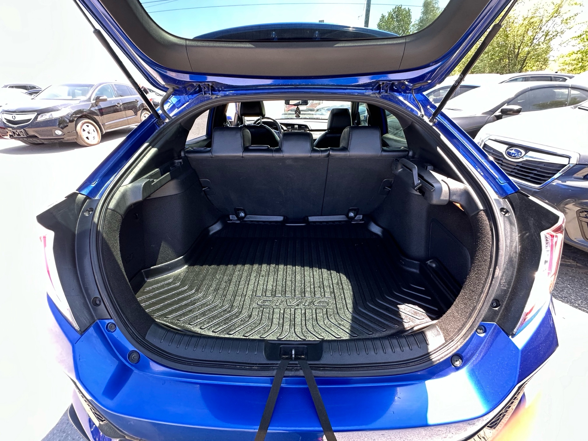 /hakimautosale/2018-Honda-CivicHatchback-008356323804776356.jpg