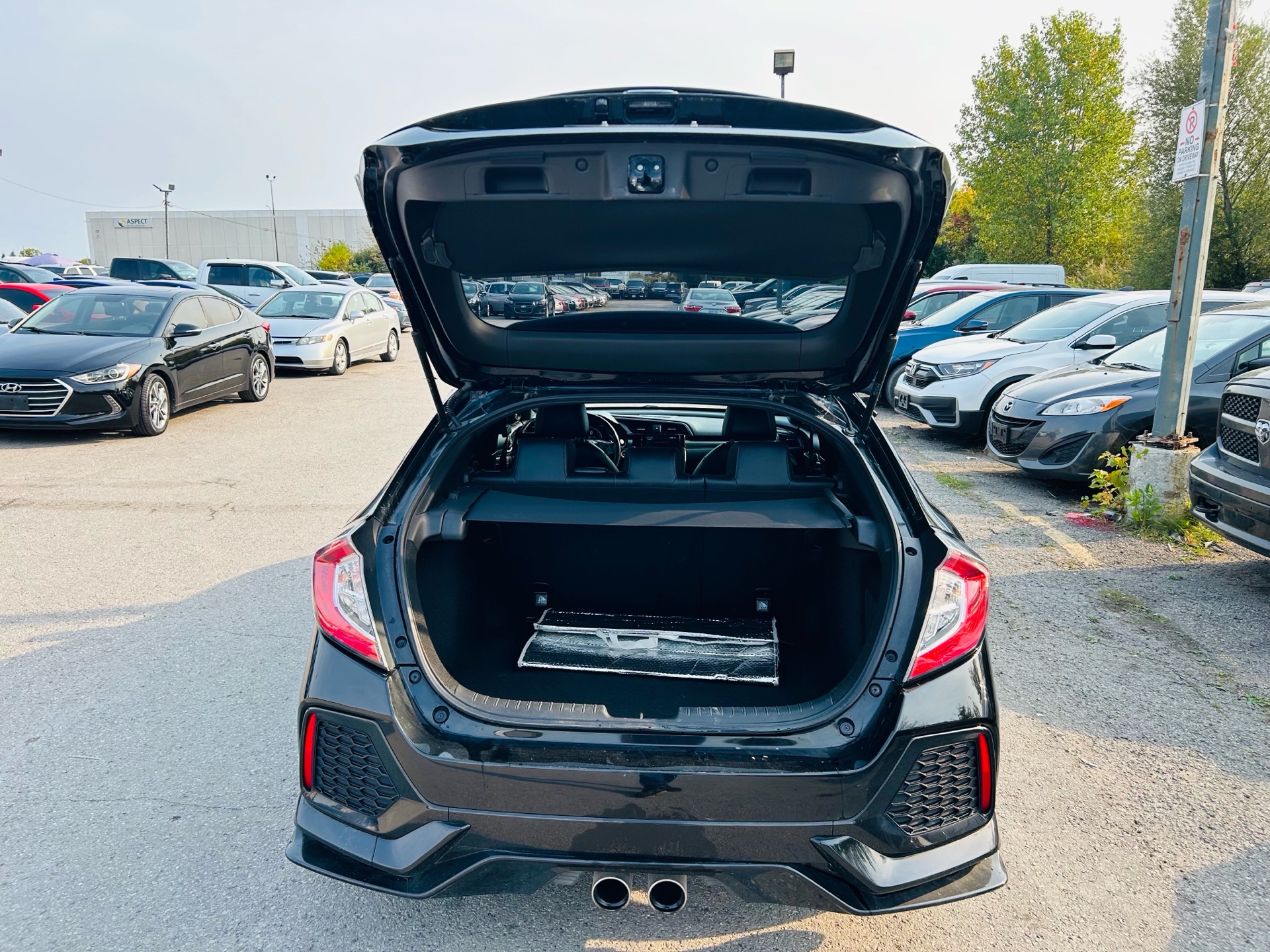 /hakimautosale/2018-Honda-CivicHatchback-528759745192716.jpg