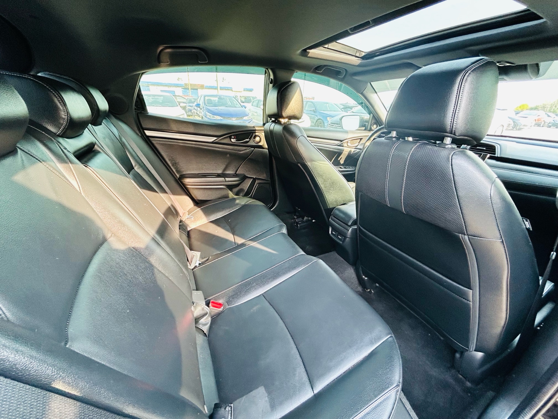 /hakimautosale/2018-Honda-CivicHatchback-7504122698121052.jpg