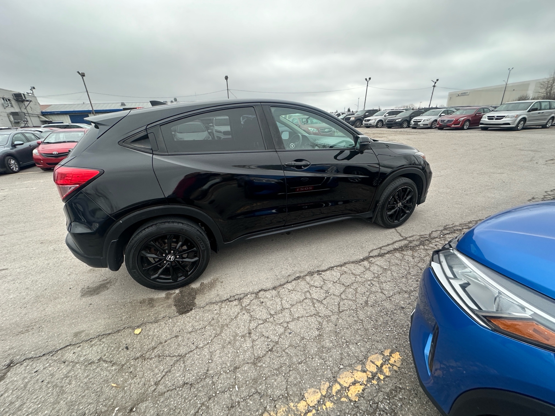 /hakimautosale/2018-Honda-HR-V-8590435184688159.jpg