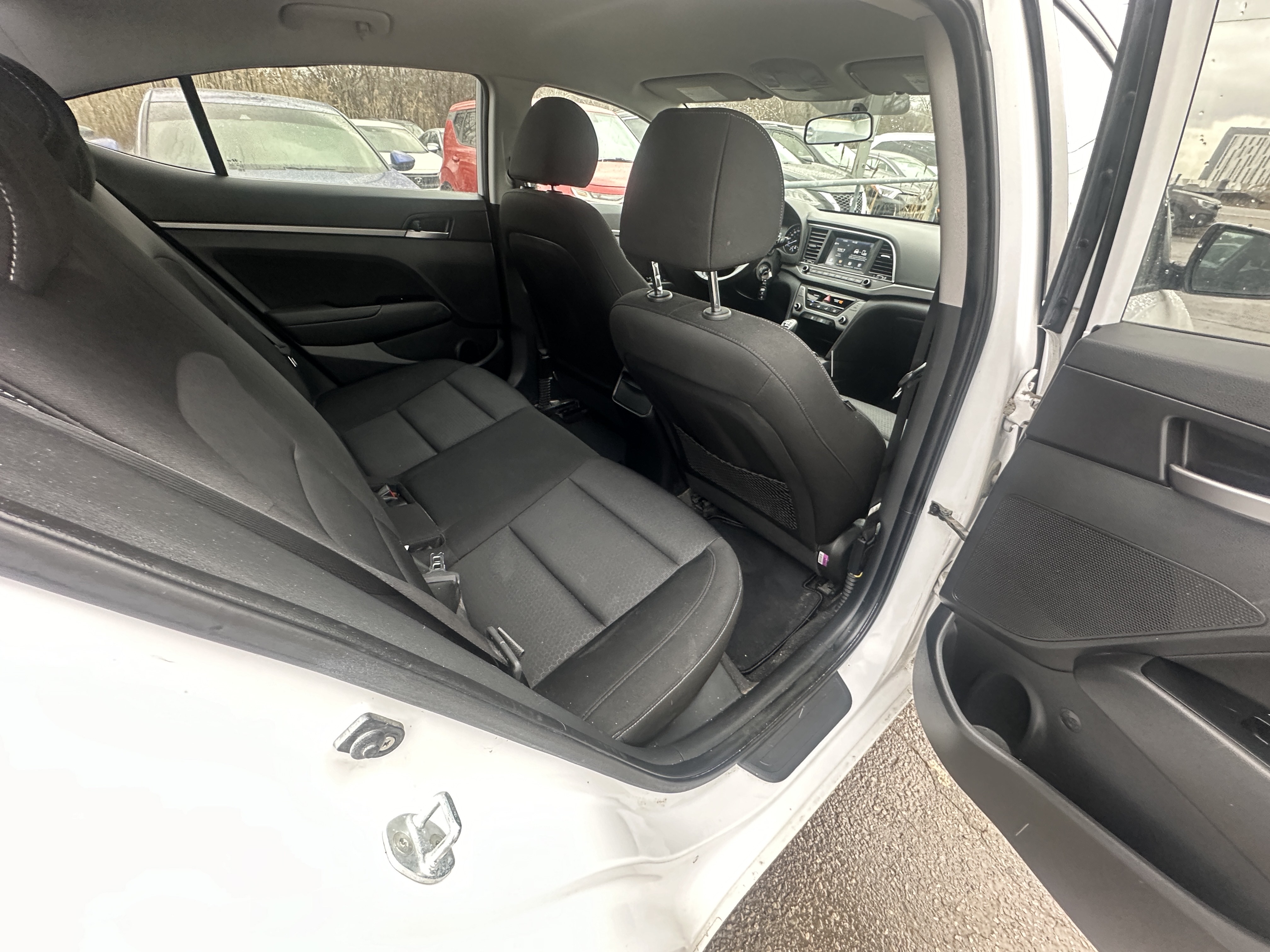 /hakimautosale/2018-Hyundai-Elantra-29885701846405666.jpg