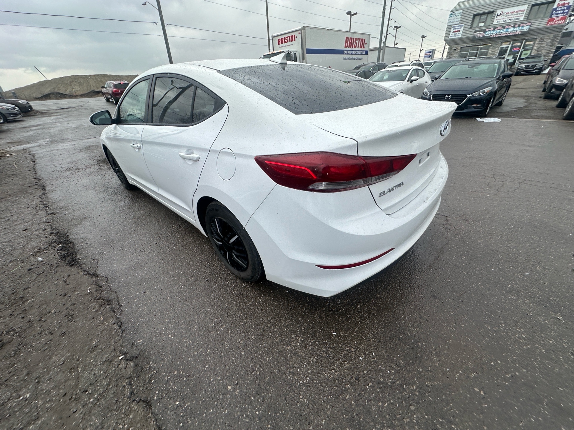 /hakimautosale/2018-Hyundai-Elantra-49221899049221385.jpg