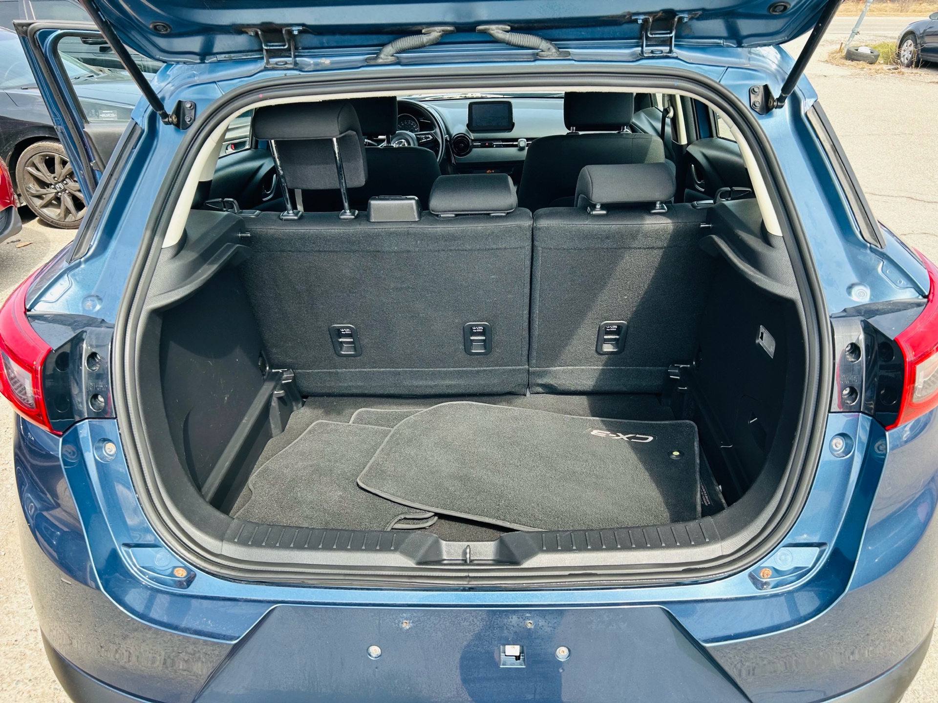 /hakimautosale/2018-Mazda-CX-3-020134068925311555.jpg