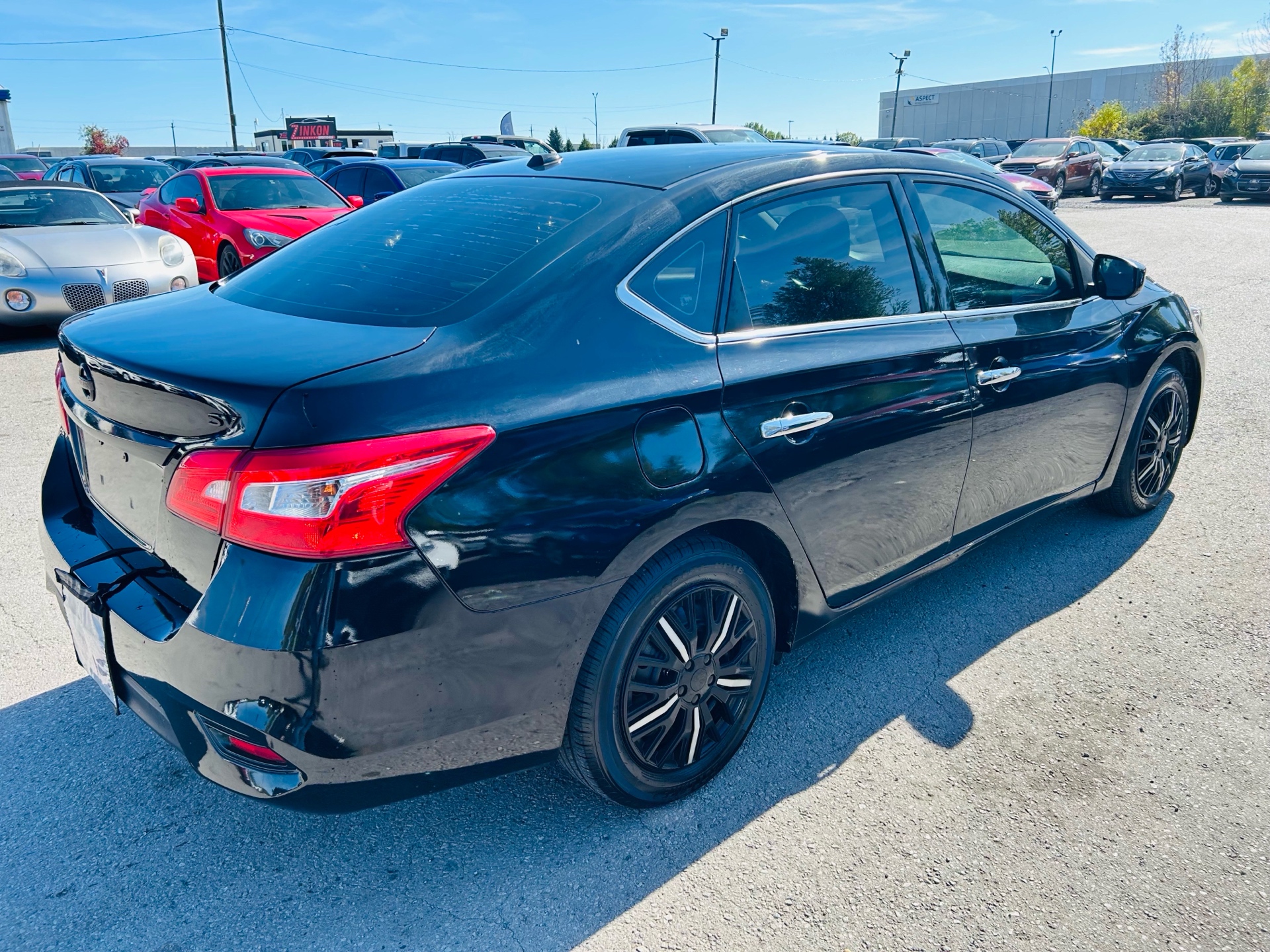 /hakimautosale/2018-Nissan-Sentra-12251760279215329.jpg