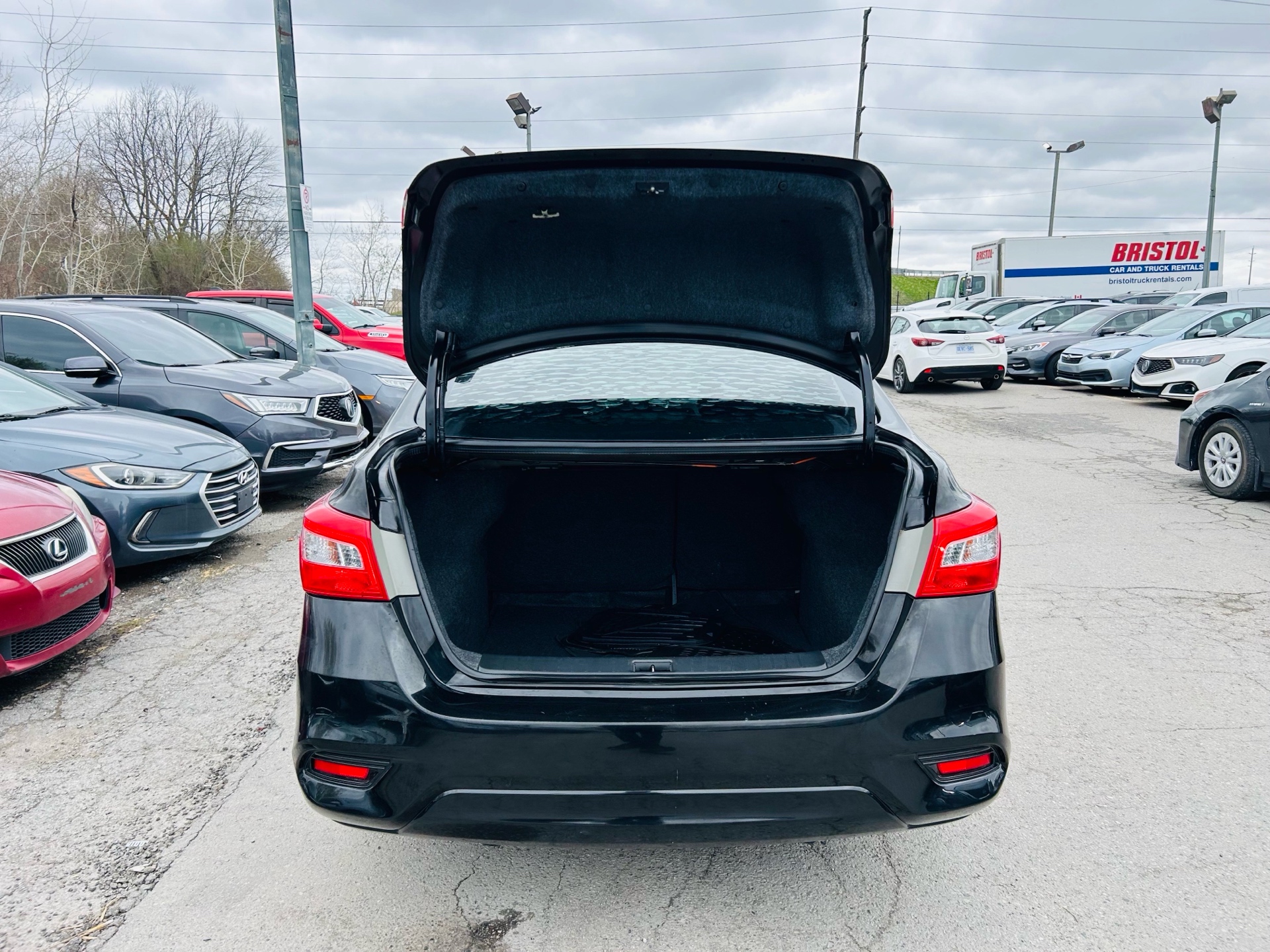 /hakimautosale/2018-Nissan-Sentra-5000698816563884.jpg
