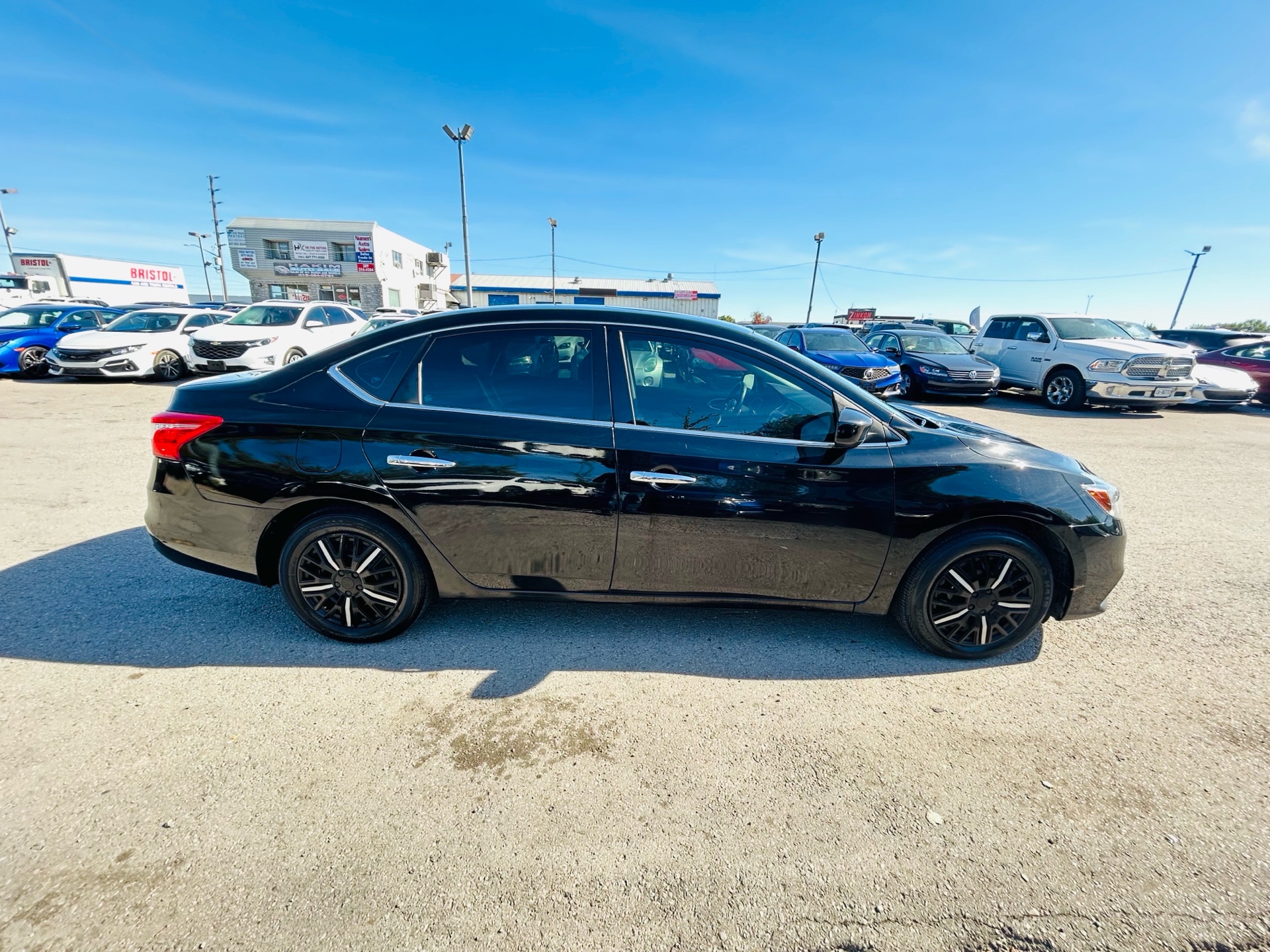 /hakimautosale/2018-Nissan-Sentra-7136300705335927.jpg