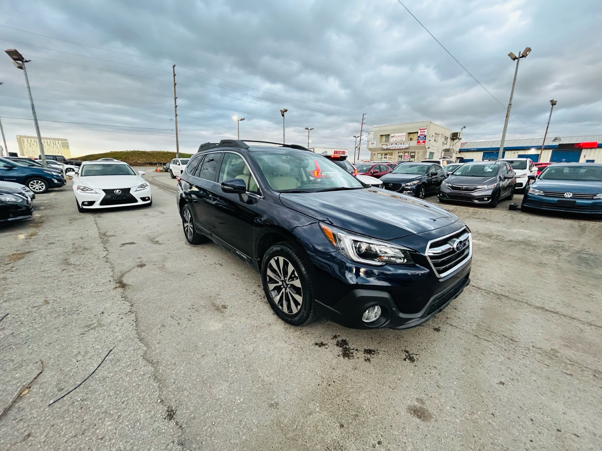 /hakimautosale/2018-Subaru-Outback-3705376695605118.jpg