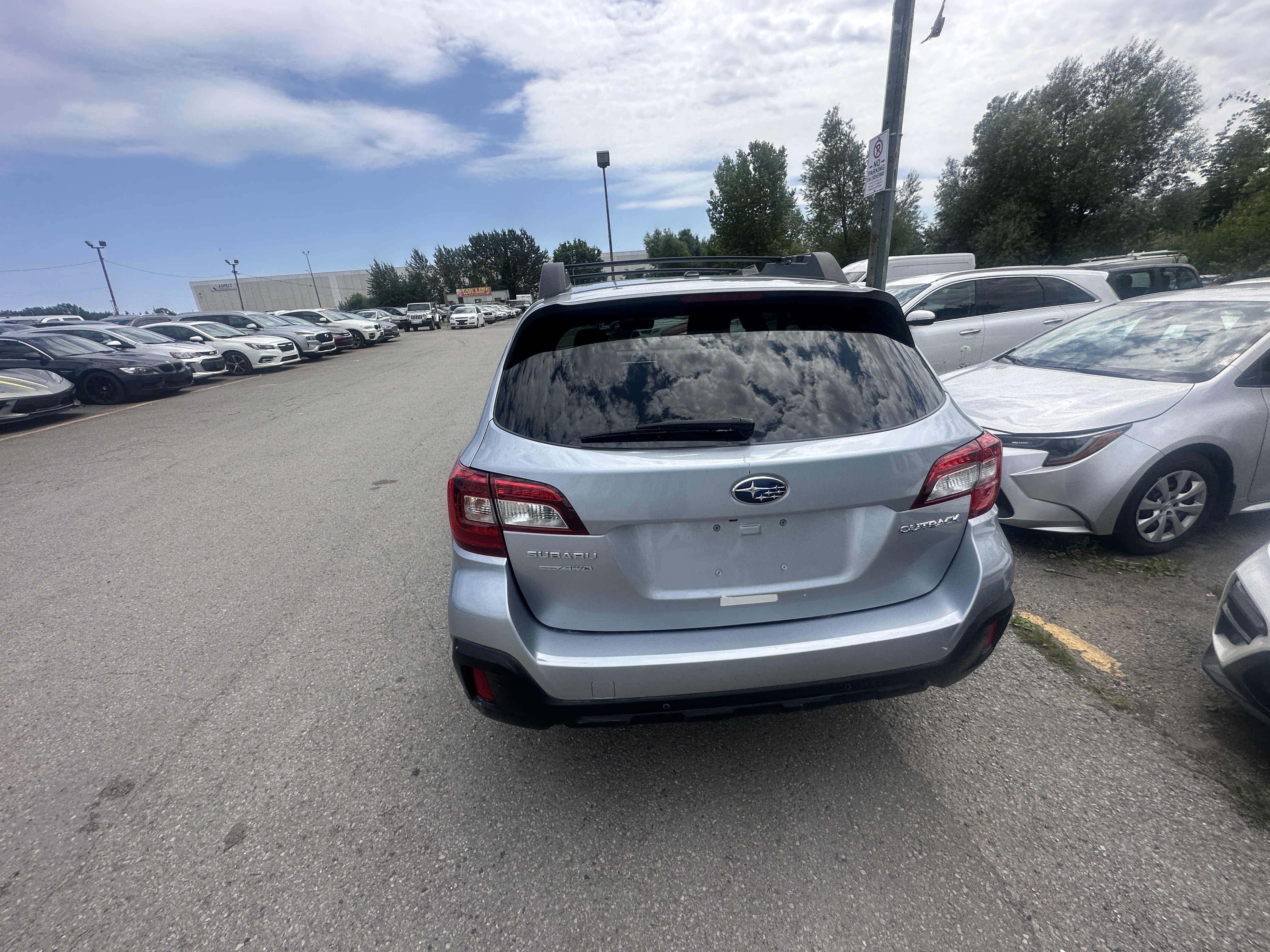 /hakimautosale/2018-Subaru-Outback-8027831630037667.jpg