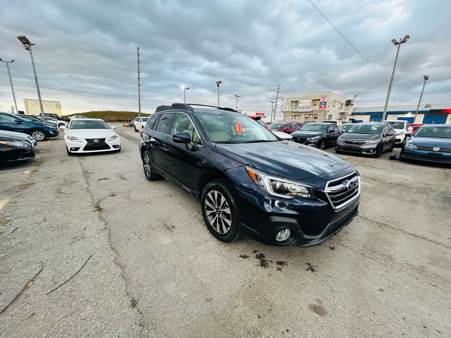 /hakimautosale/2018-Subaru-Outback-9933511657410405.jpg