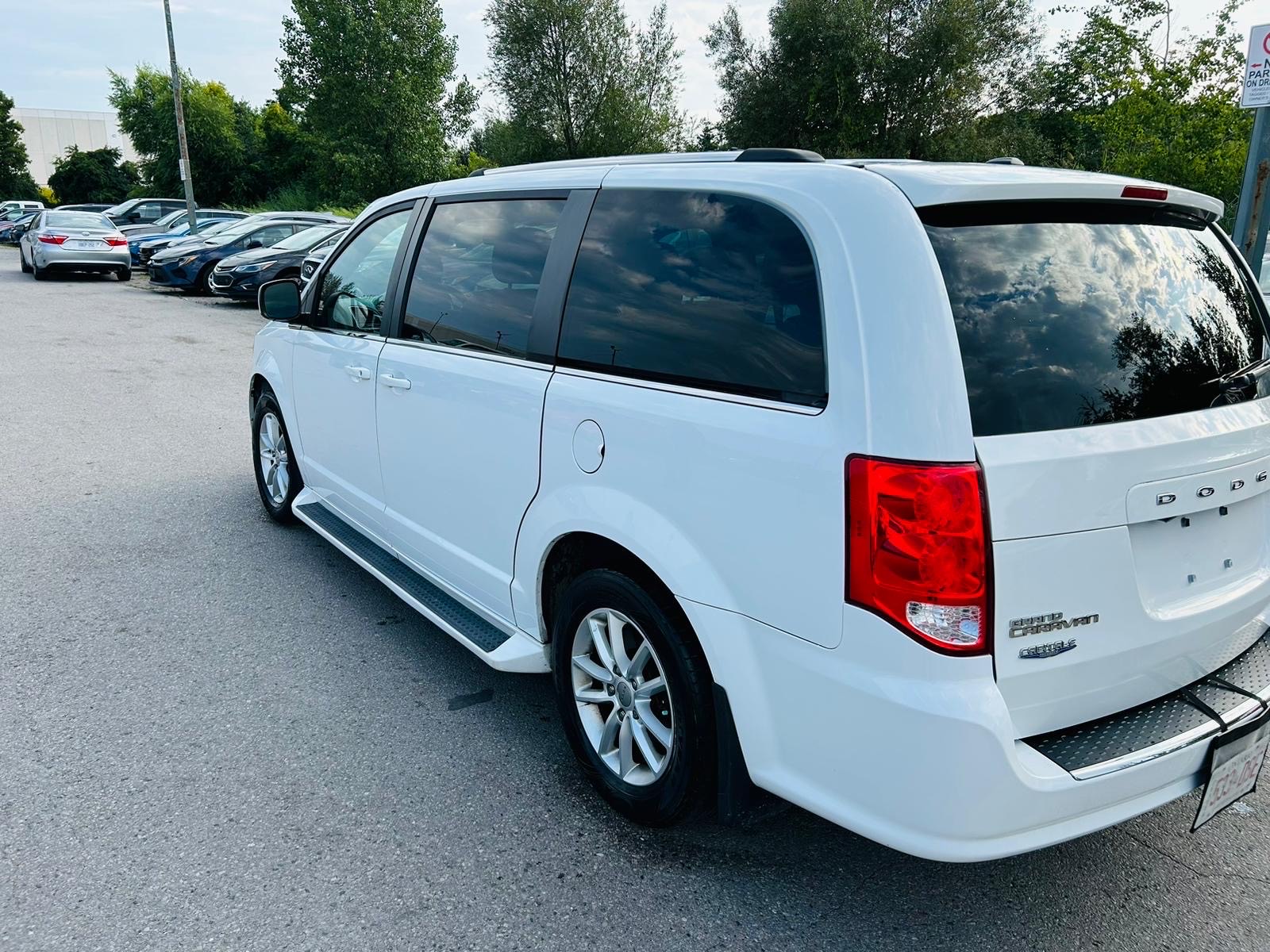 /hakimautosale/2019-Dodge-GrandCaravan-027277173236323726.jpg