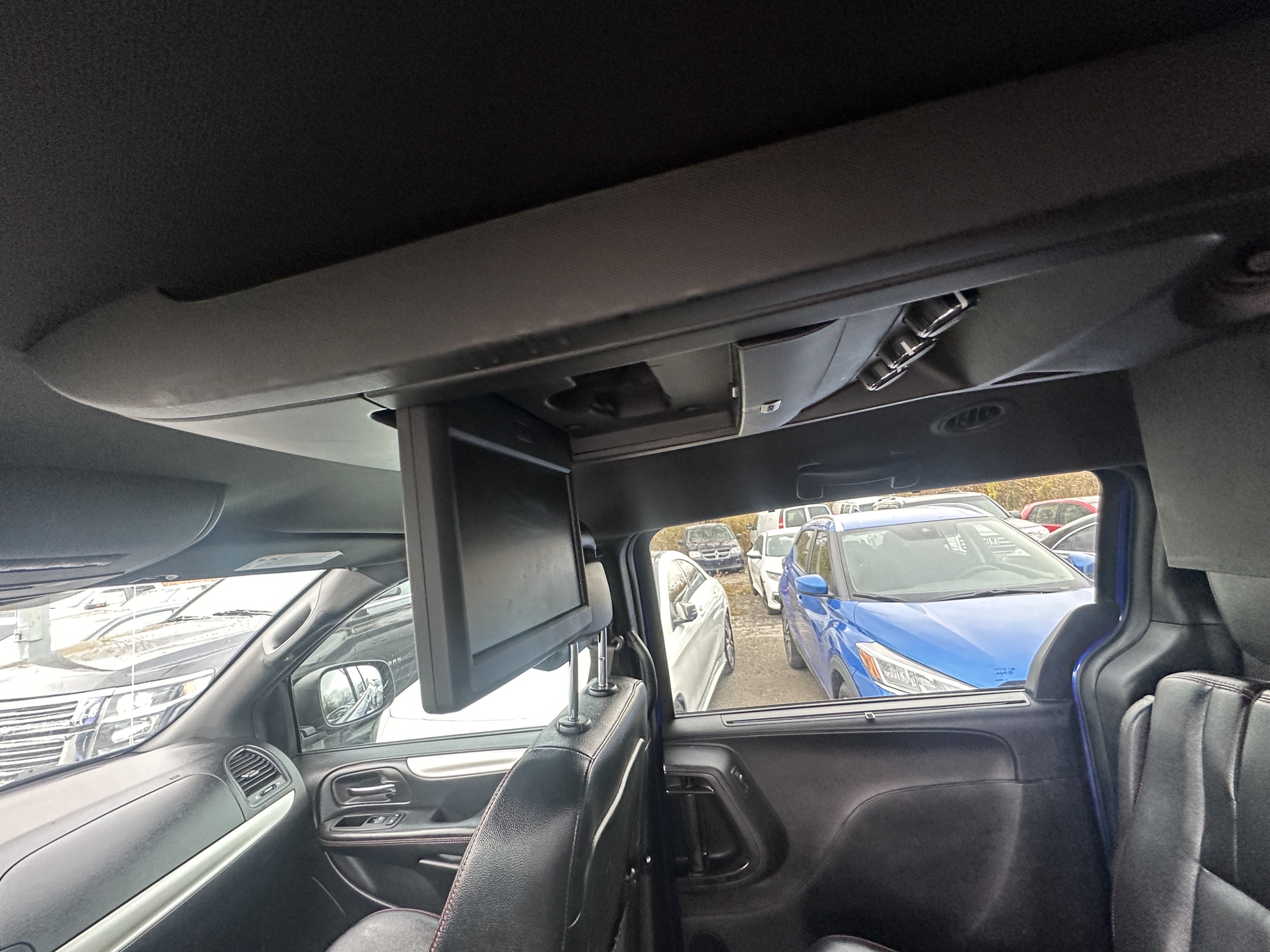/hakimautosale/2019-Dodge-GrandCaravan-12164024436531196.jpg