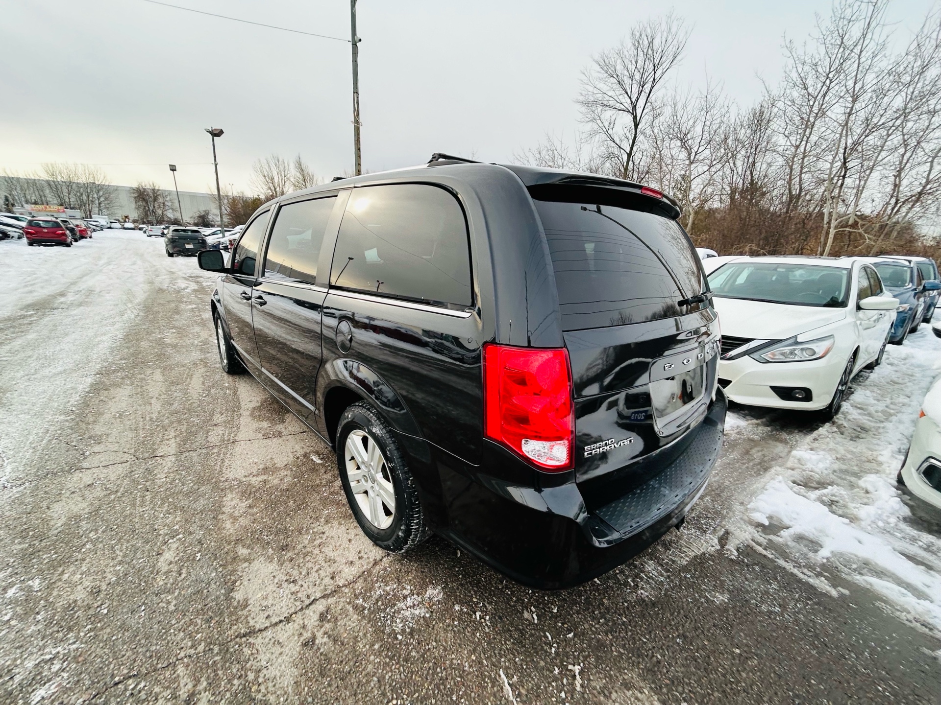 /hakimautosale/2019-Dodge-GrandCaravan-21314469022648375.jpg