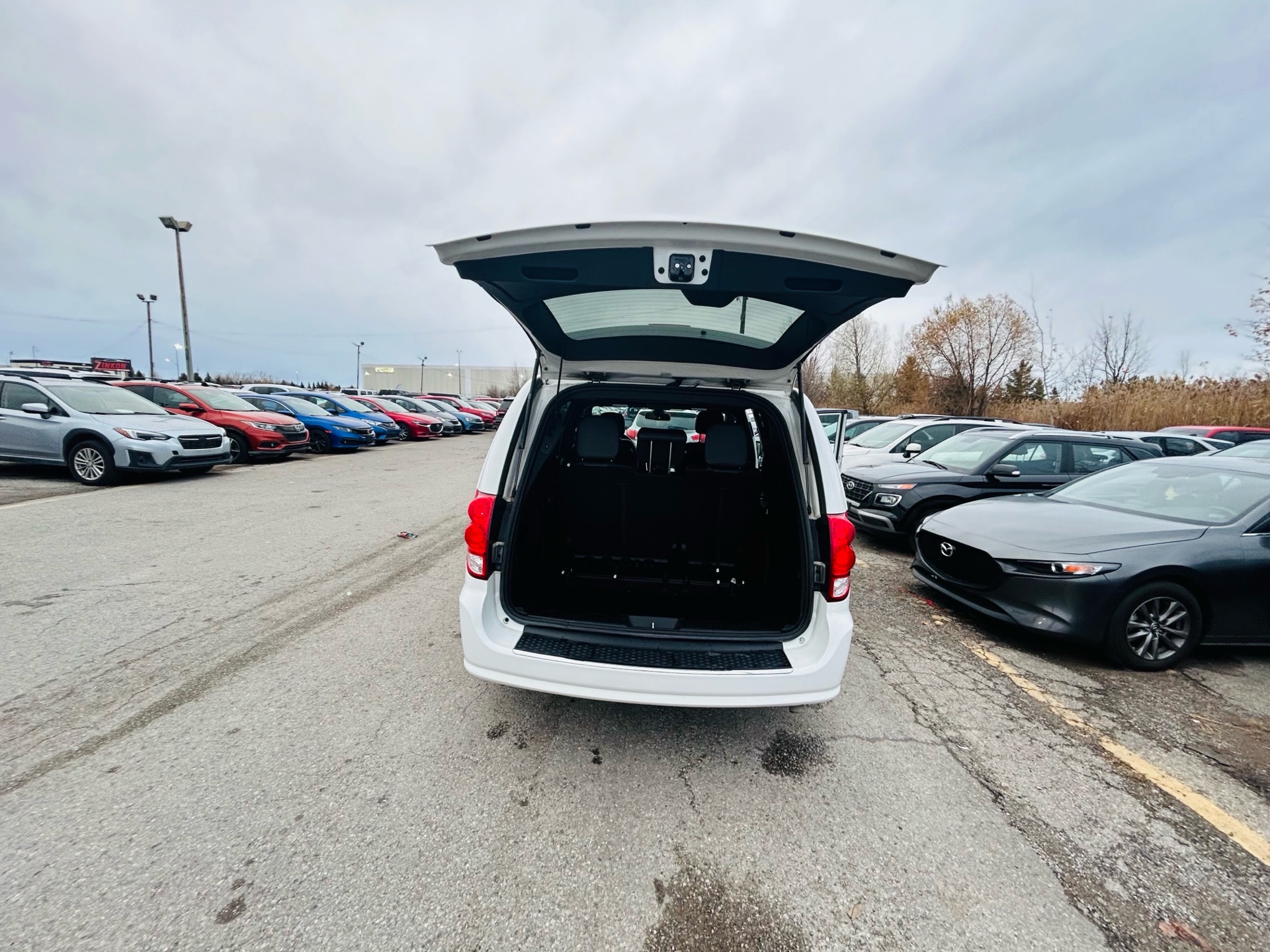 /hakimautosale/2019-Dodge-GrandCaravan-24602105613056402.jpg