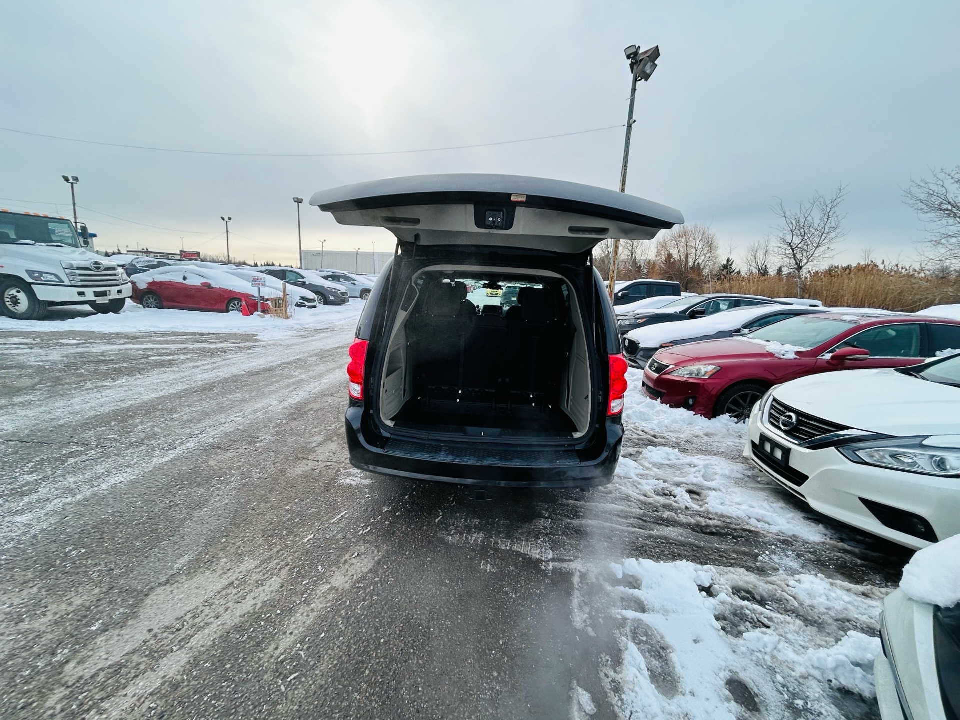/hakimautosale/2019-Dodge-GrandCaravan-2716639763074815.jpg