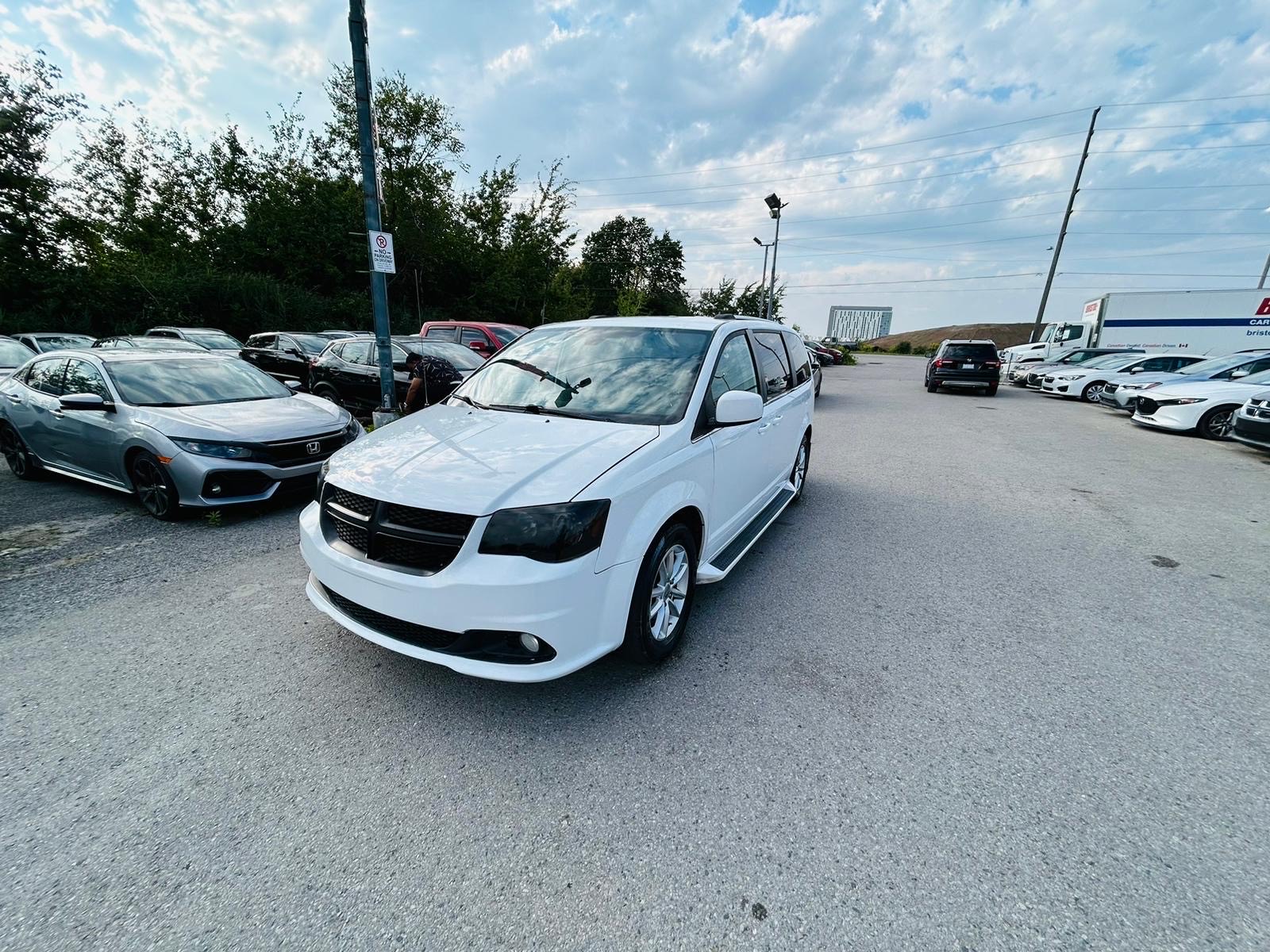 /hakimautosale/2019-Dodge-GrandCaravan-35763508833627644.jpg